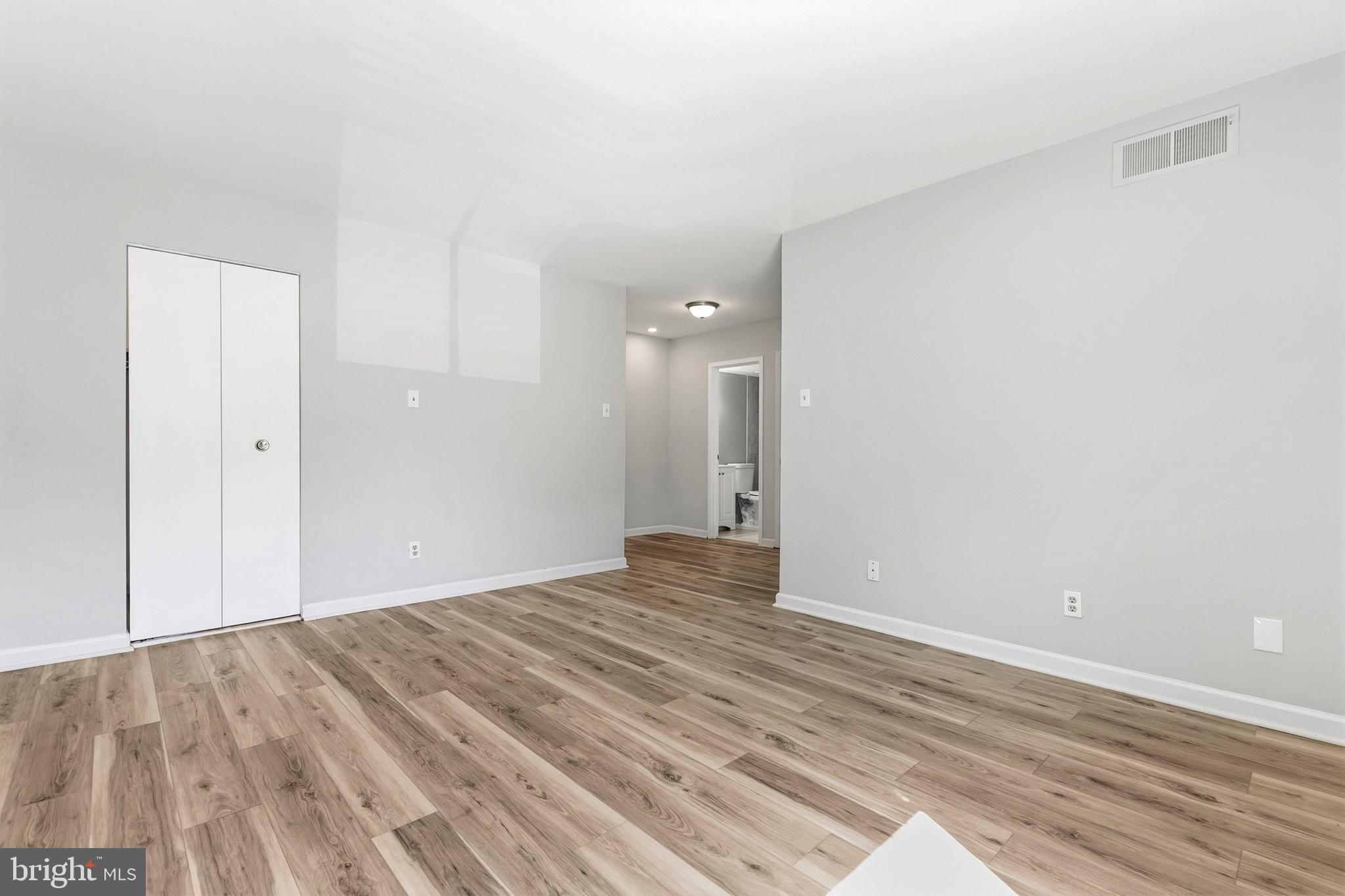CHERRY GLEN CONDOS - Residential