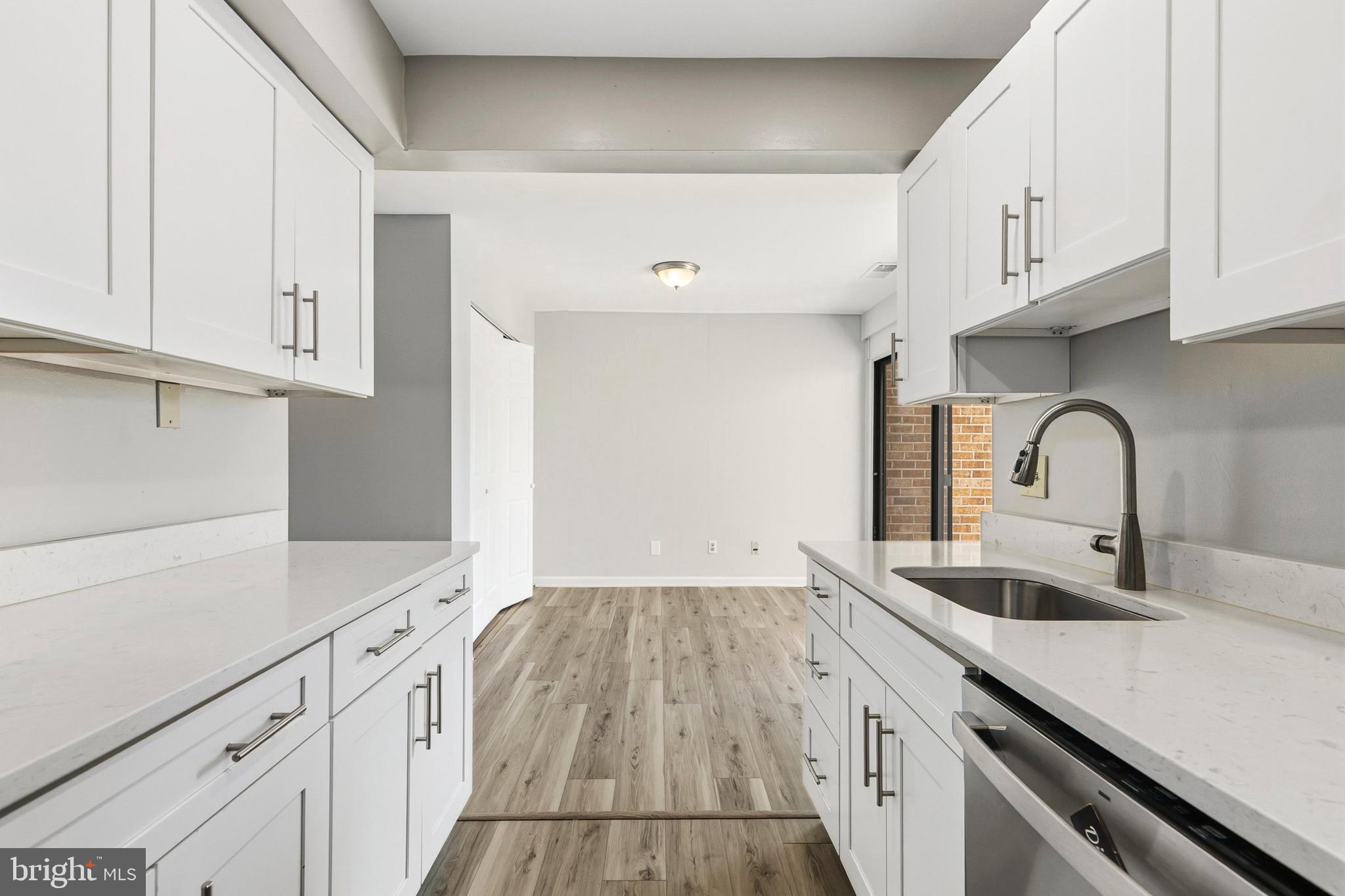 CHERRY GLEN CONDOS - Residential