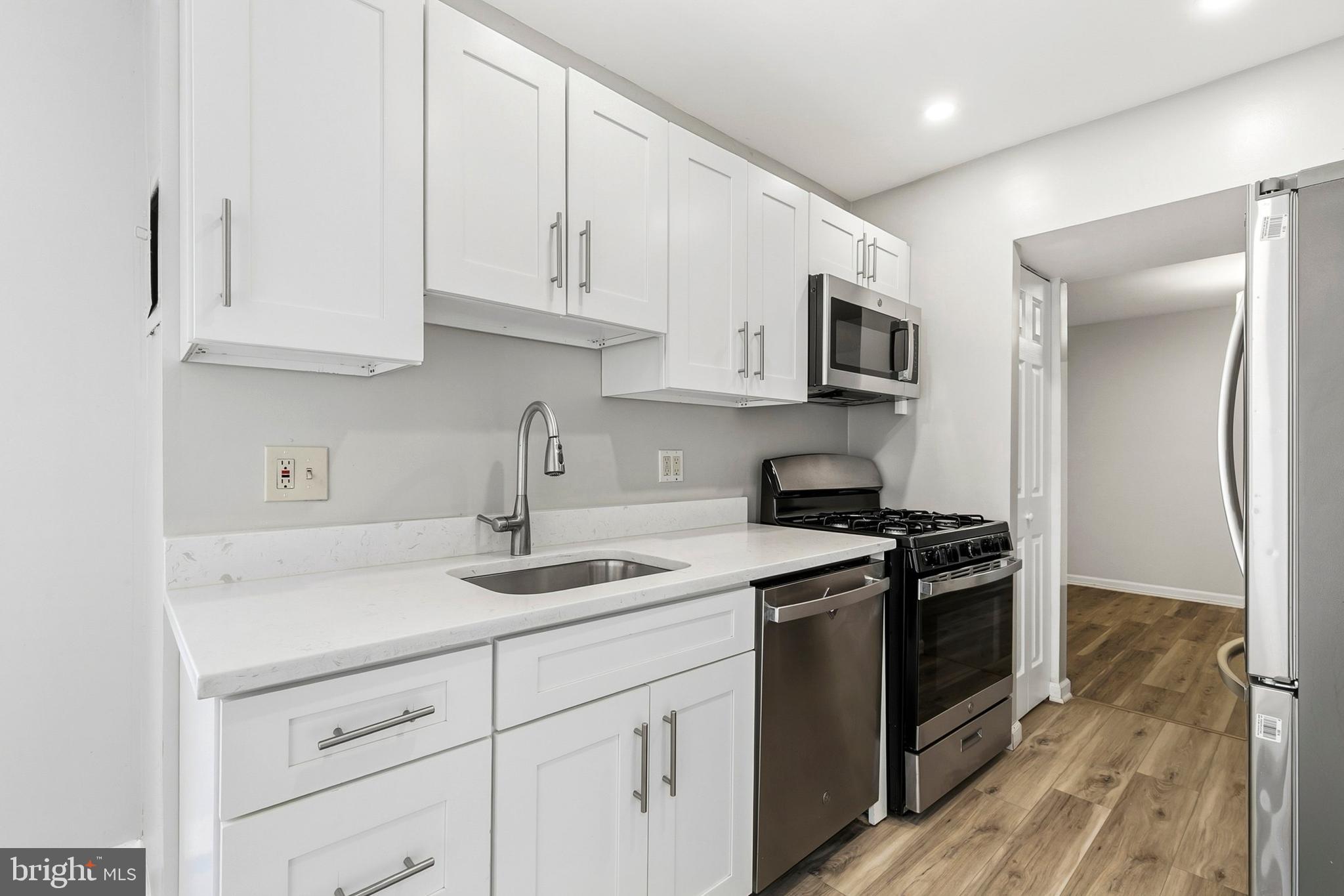 CHERRY GLEN CONDOS - Residential