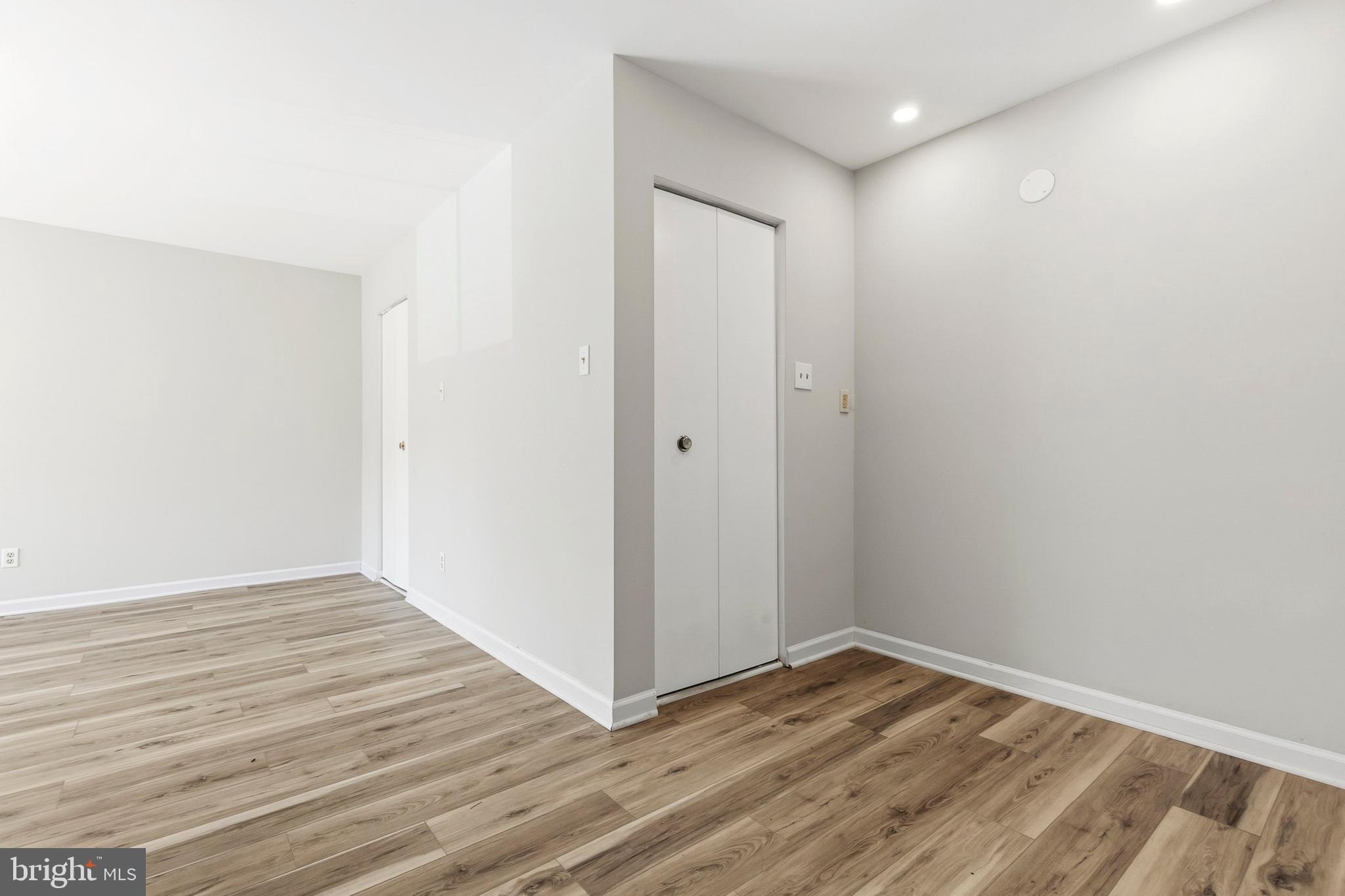 CHERRY GLEN CONDOS - Residential