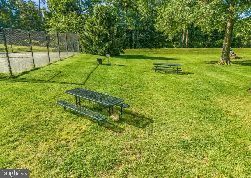CHERRY GLEN CONDOS - Residential