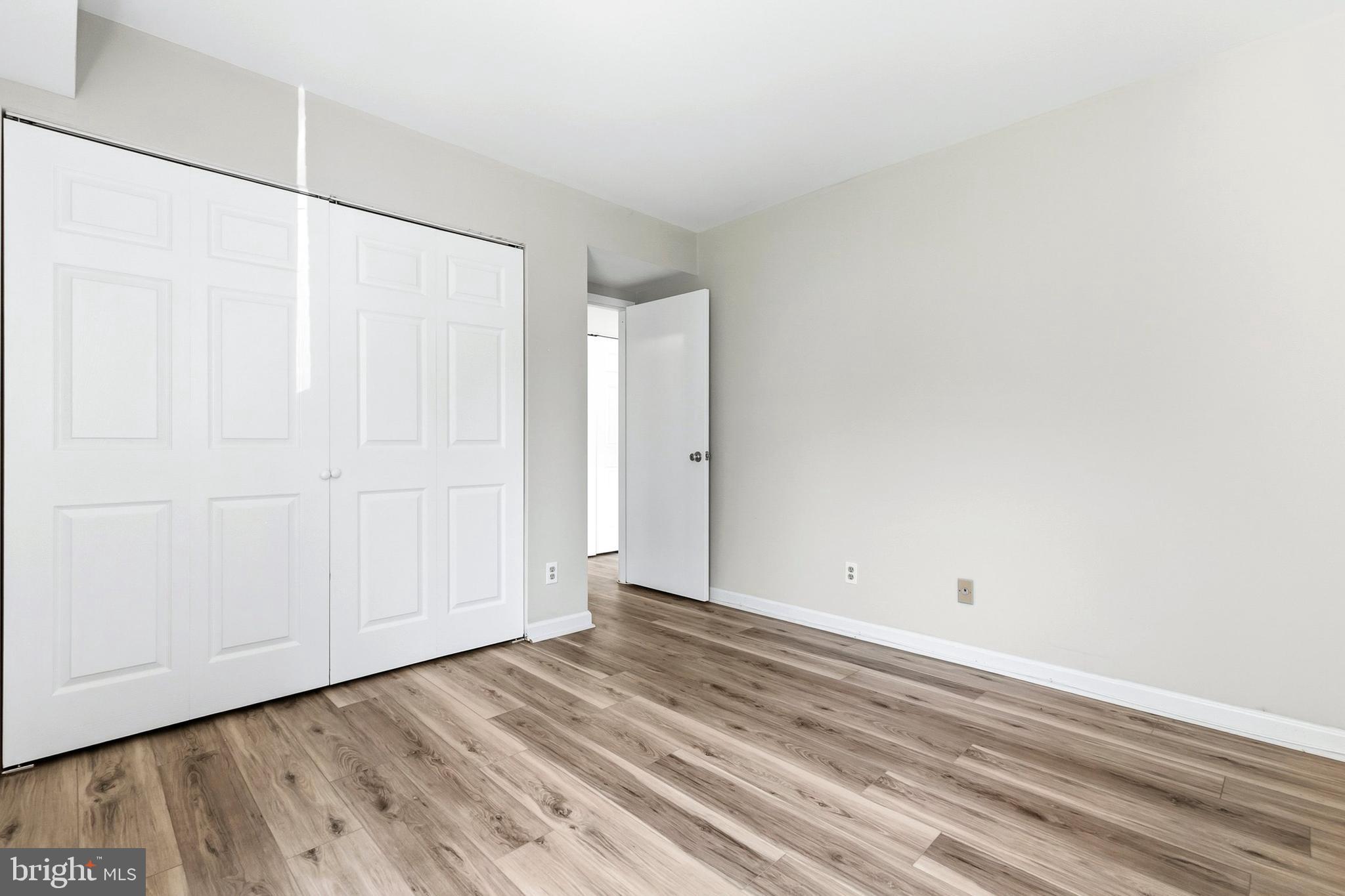 CHERRY GLEN CONDOS - Residential