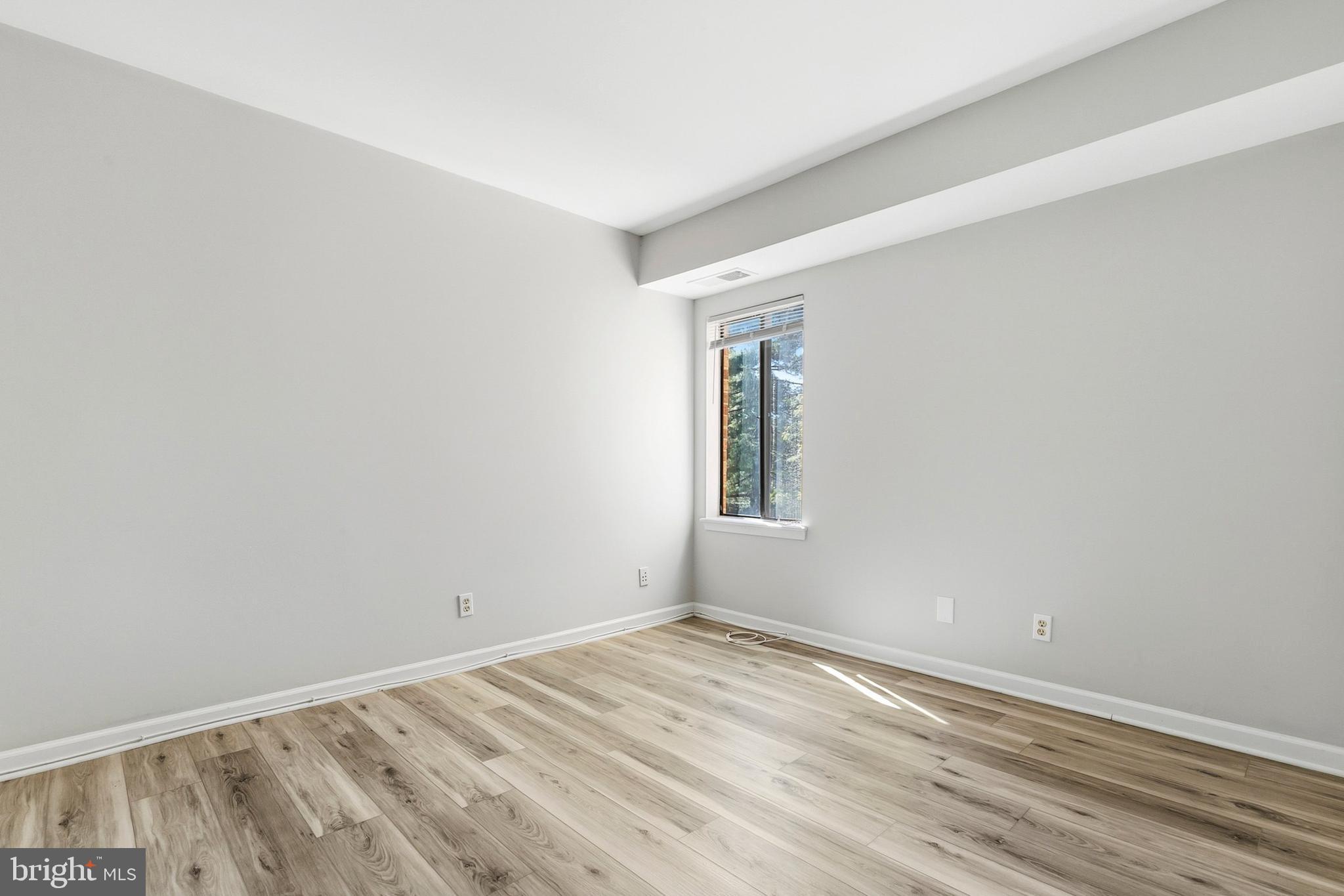 CHERRY GLEN CONDOS - Residential
