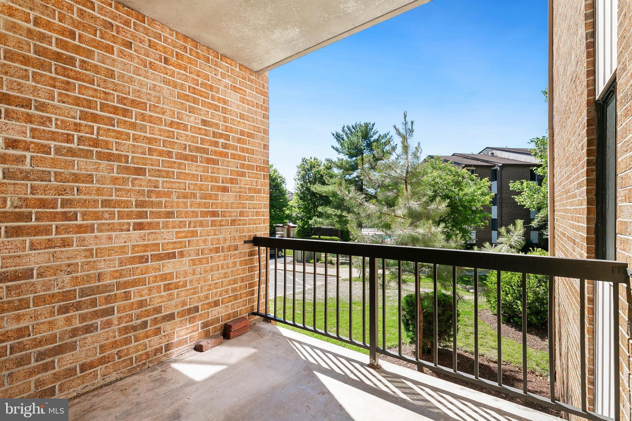 CHERRY GLEN CONDOS - Residential