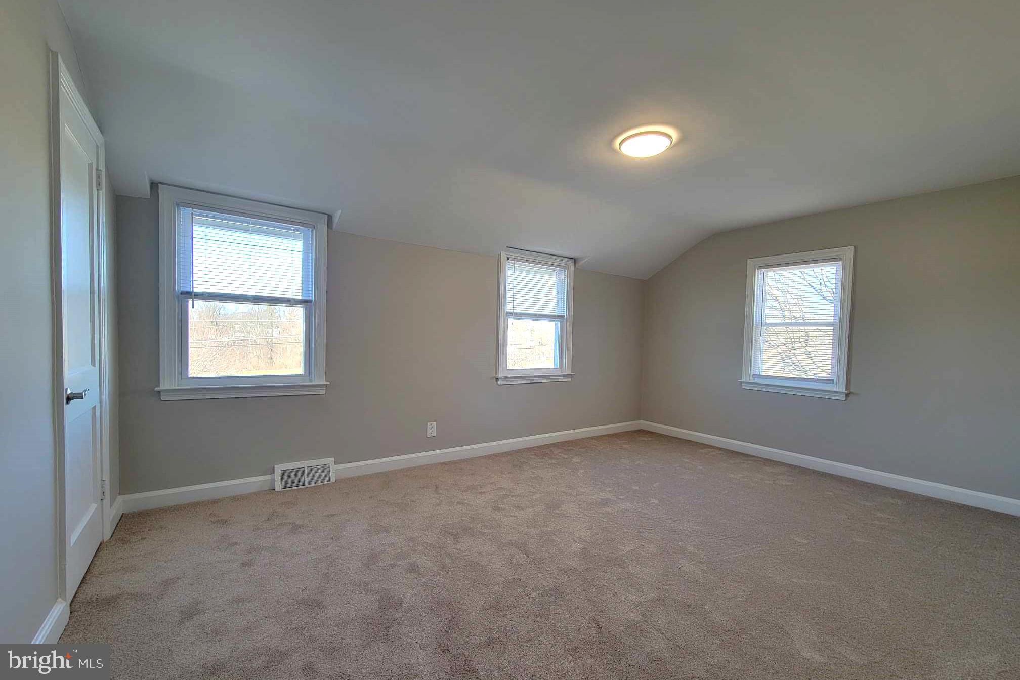 ARONIMINK ESTATES - Residential