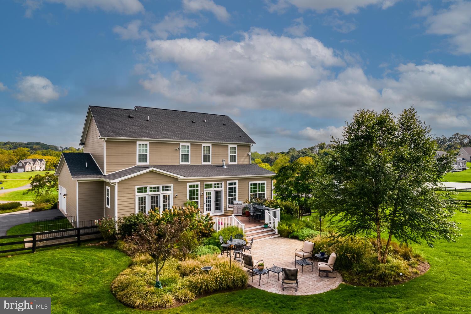 BLACK OAK CREEK - Residential