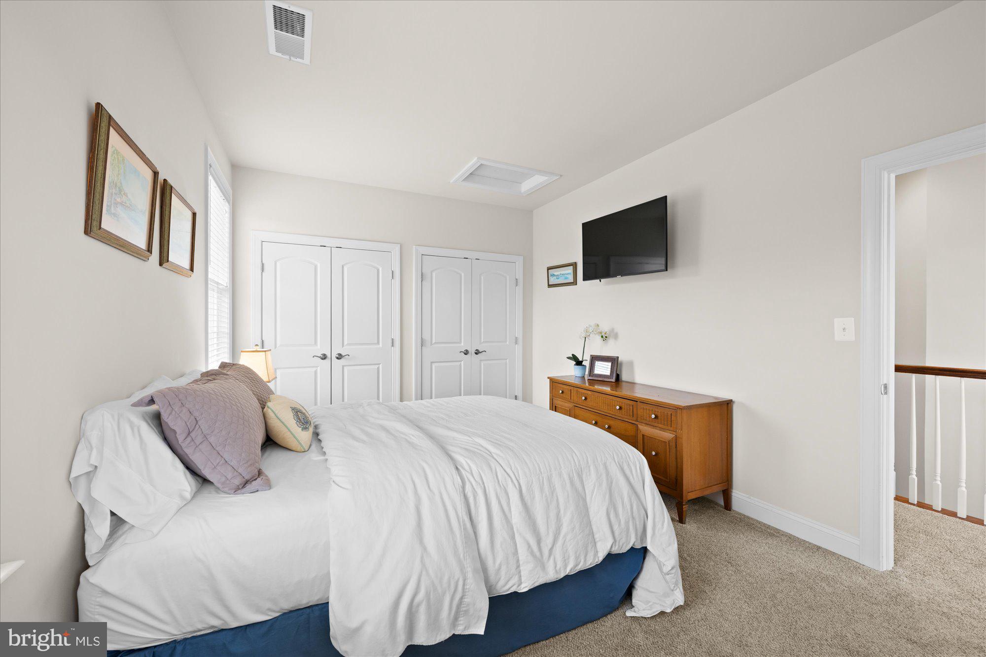 BLACK OAK CREEK - Residential