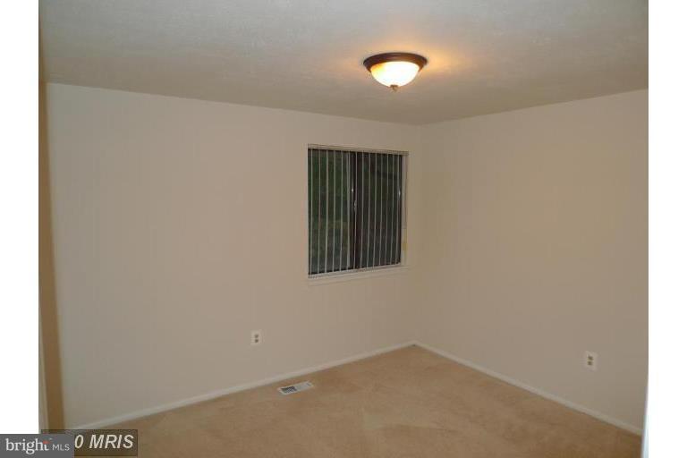 RAMBLING HILLS - Residential Lease