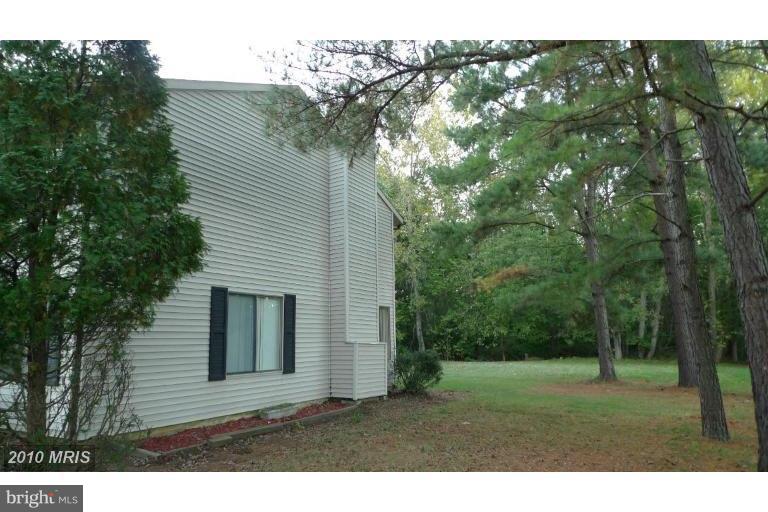 RAMBLING HILLS - Residential Lease