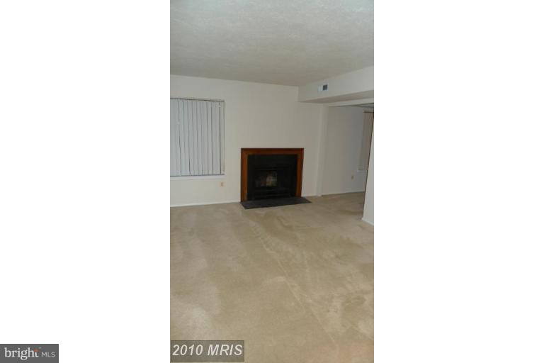 RAMBLING HILLS - Residential Lease