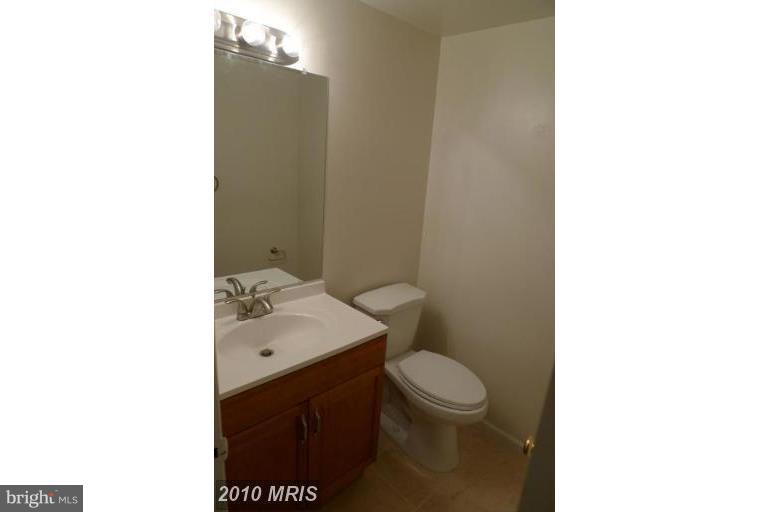 RAMBLING HILLS - Residential Lease