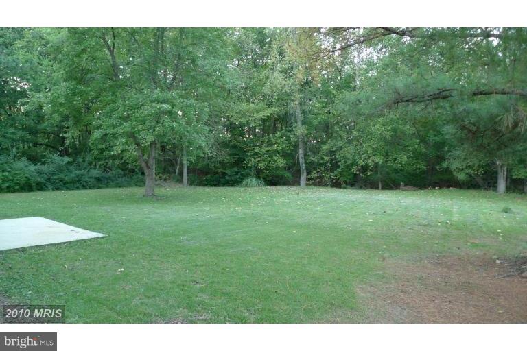 RAMBLING HILLS - Residential Lease