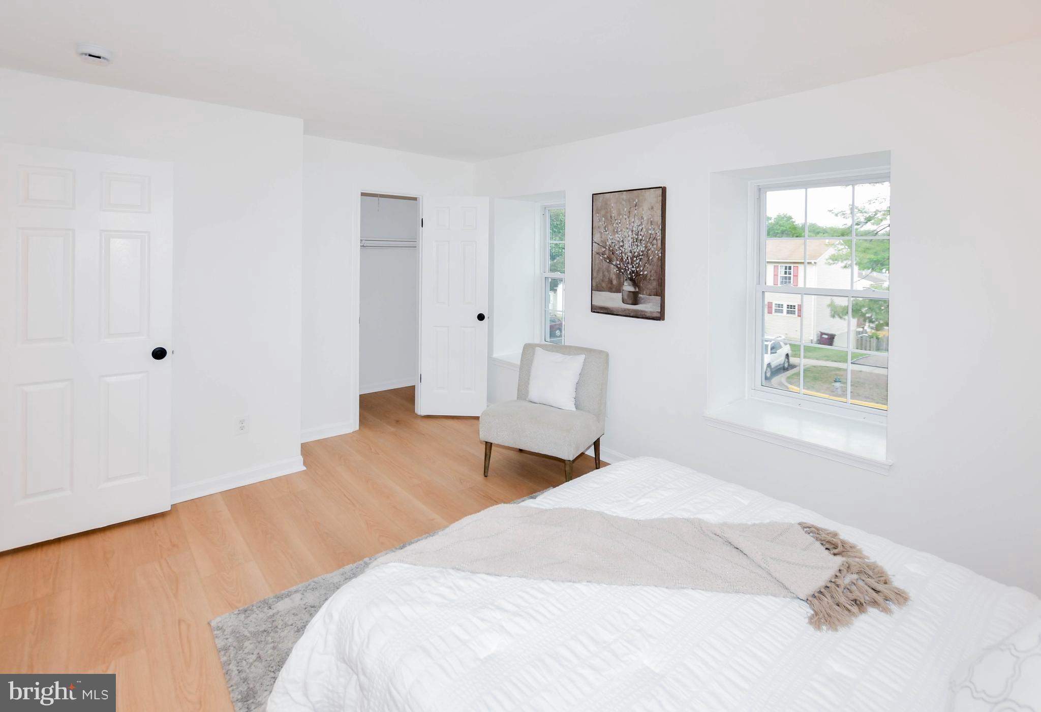 LONDON WOODS - Residential