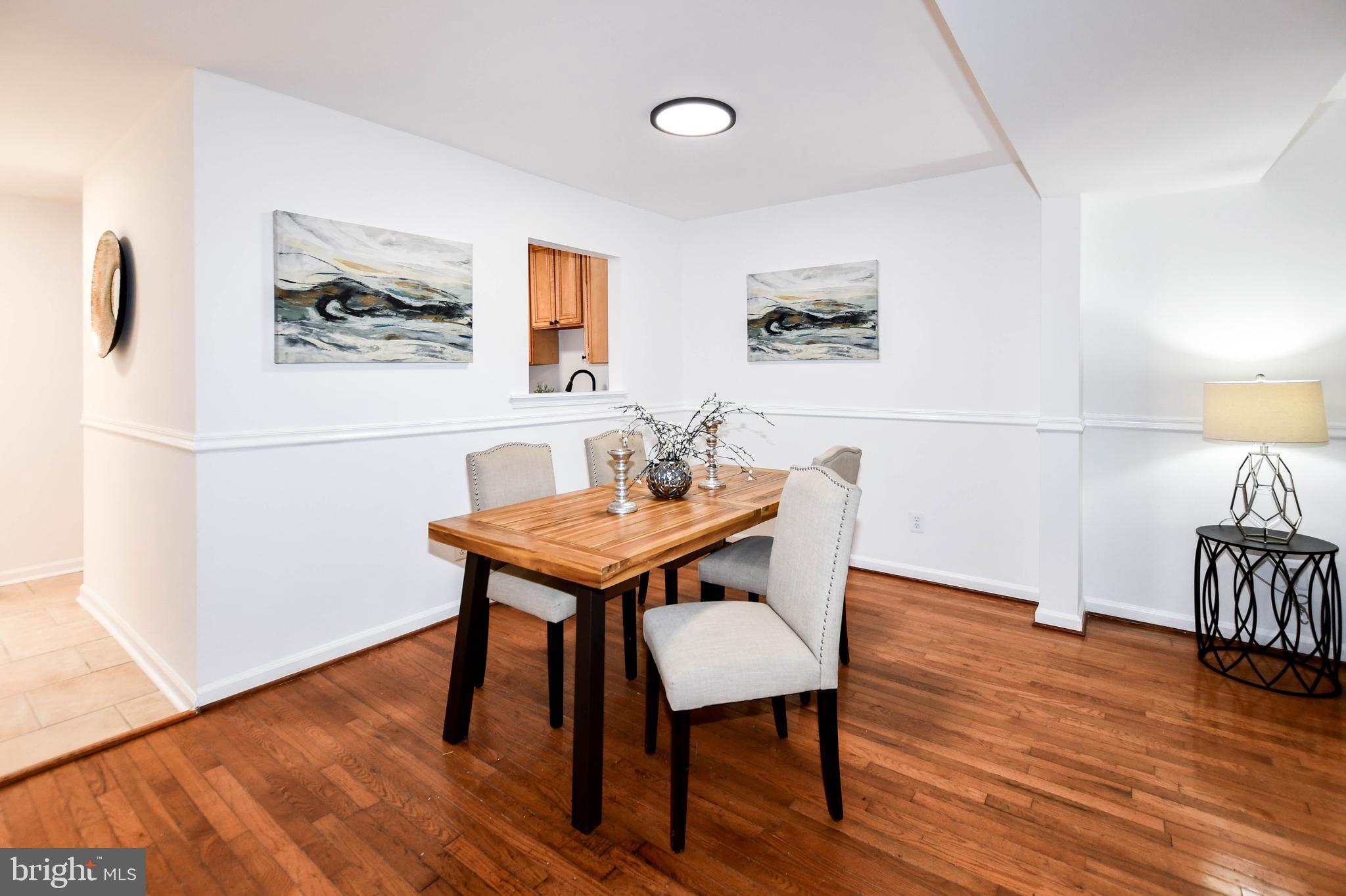 LONDON WOODS - Residential