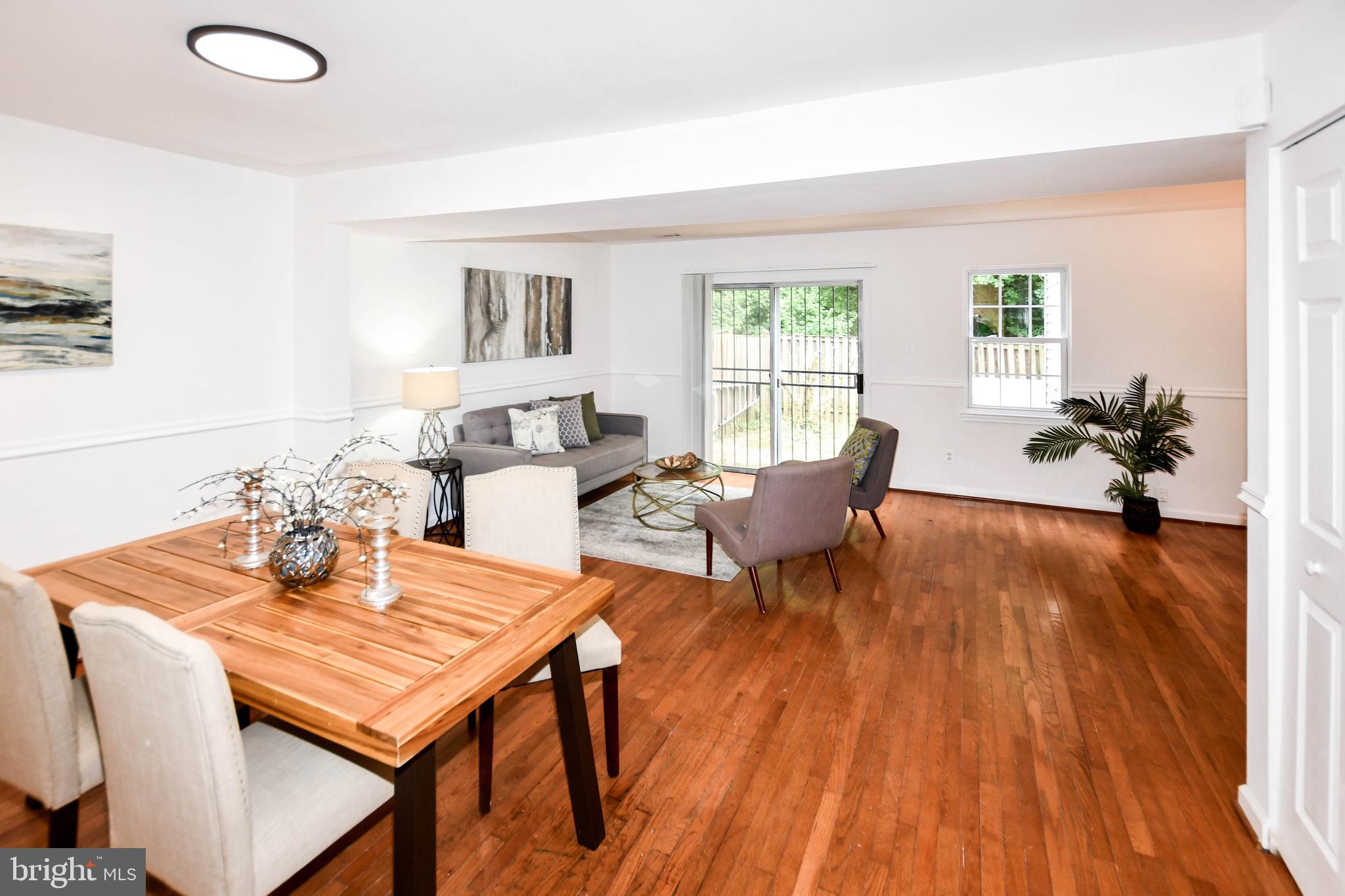 LONDON WOODS - Residential