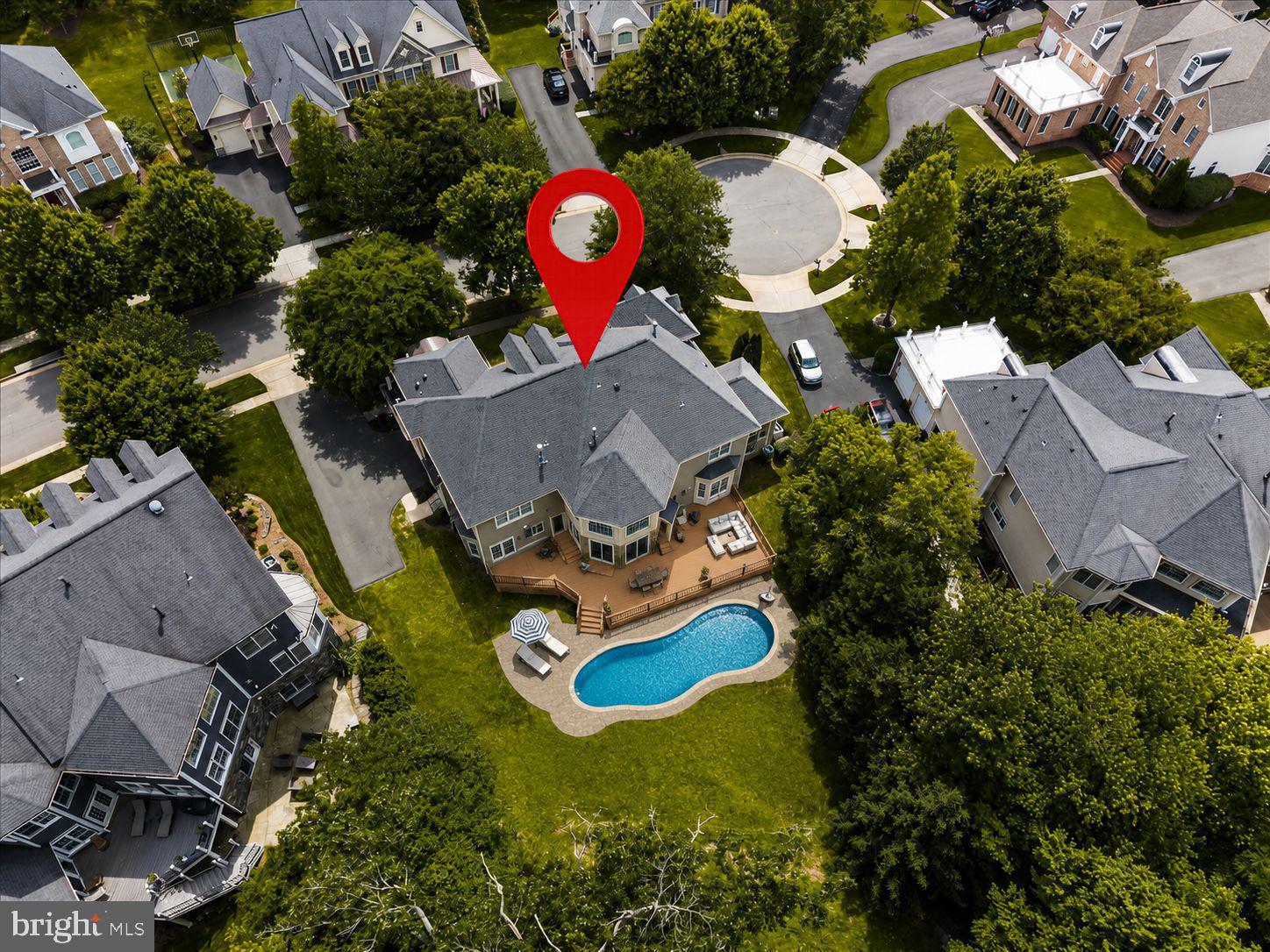 LANSDOWNE ON THE POTOMAC - Residential