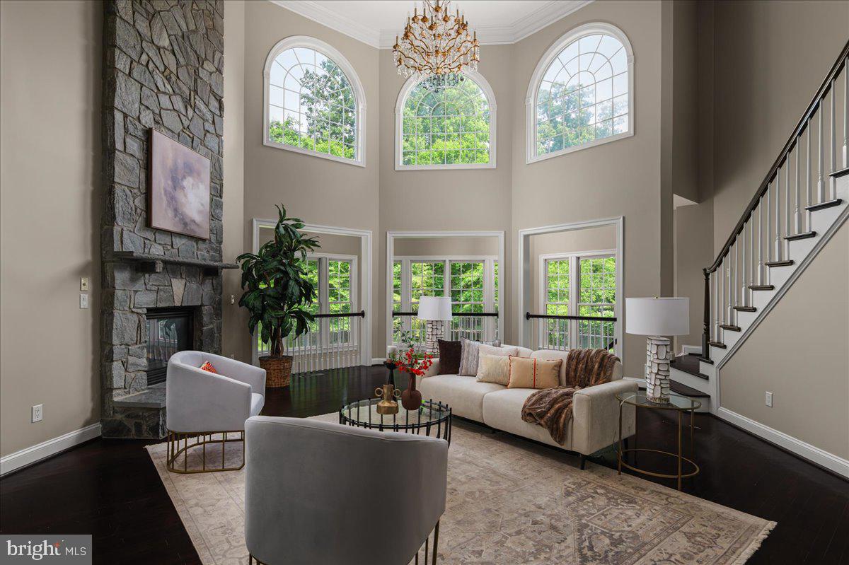 LANSDOWNE ON THE POTOMAC - Residential