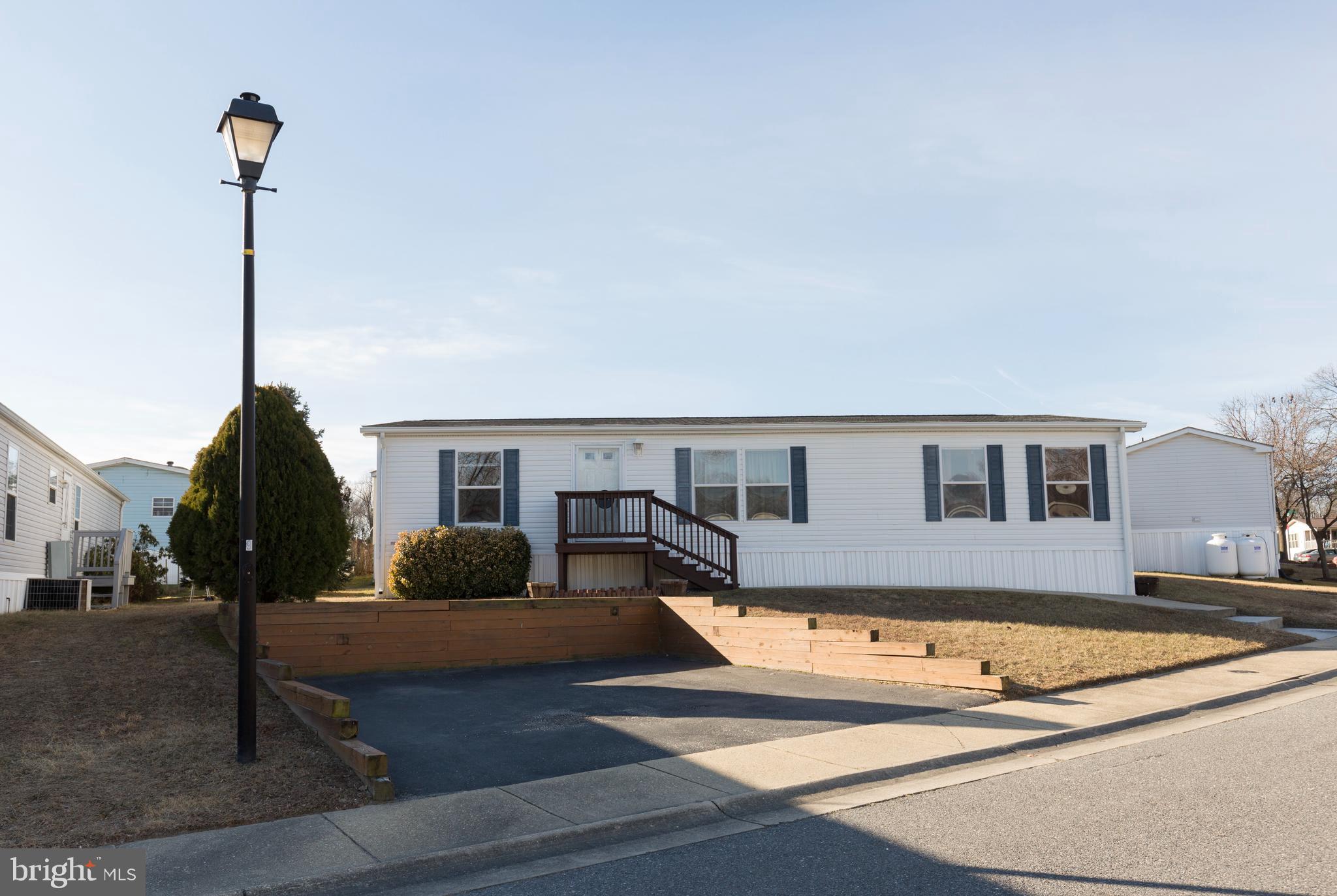 BRENTWOOD MANOR - Residential