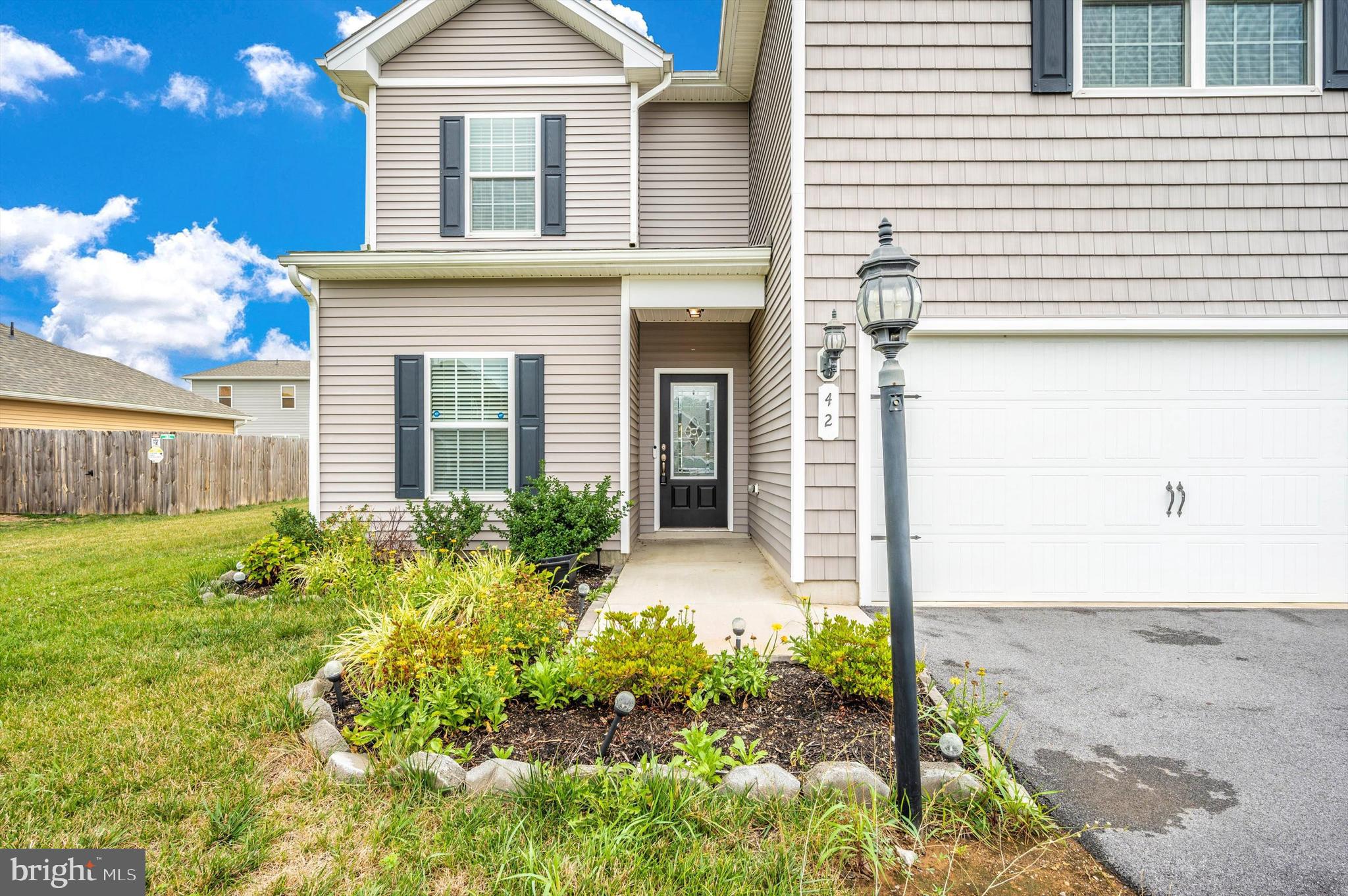 MCGINNIS POINT - Residential