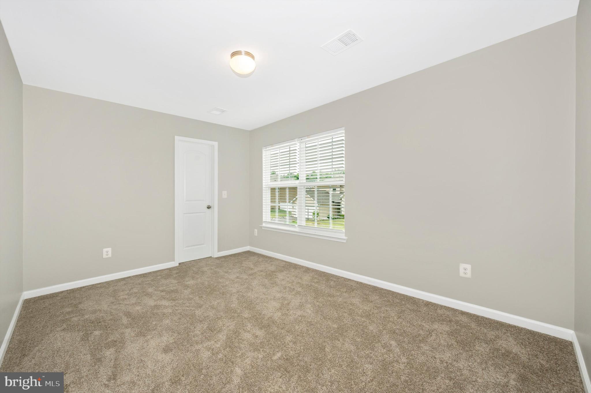 MCGINNIS POINT - Residential