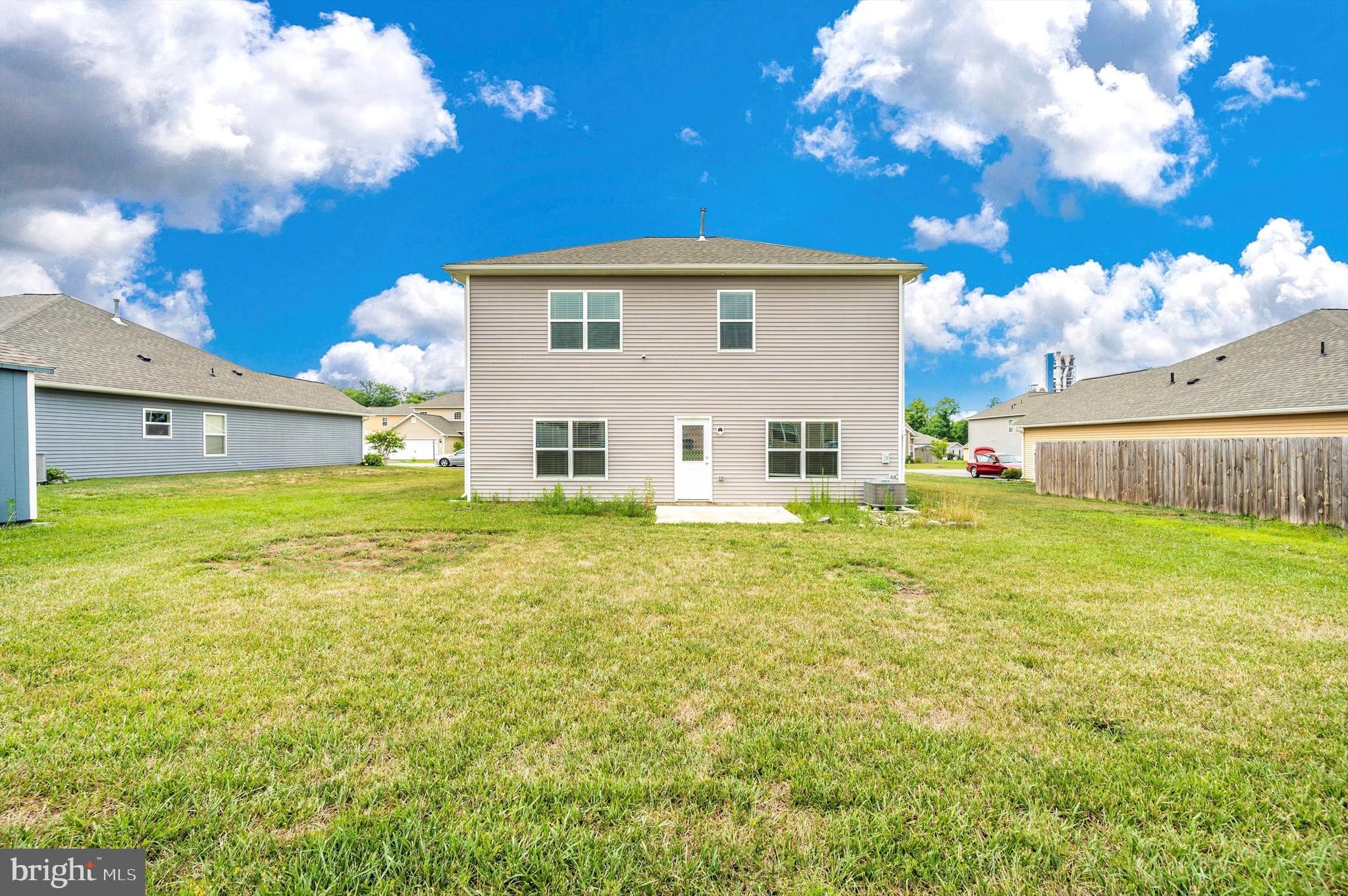 MCGINNIS POINT - Residential