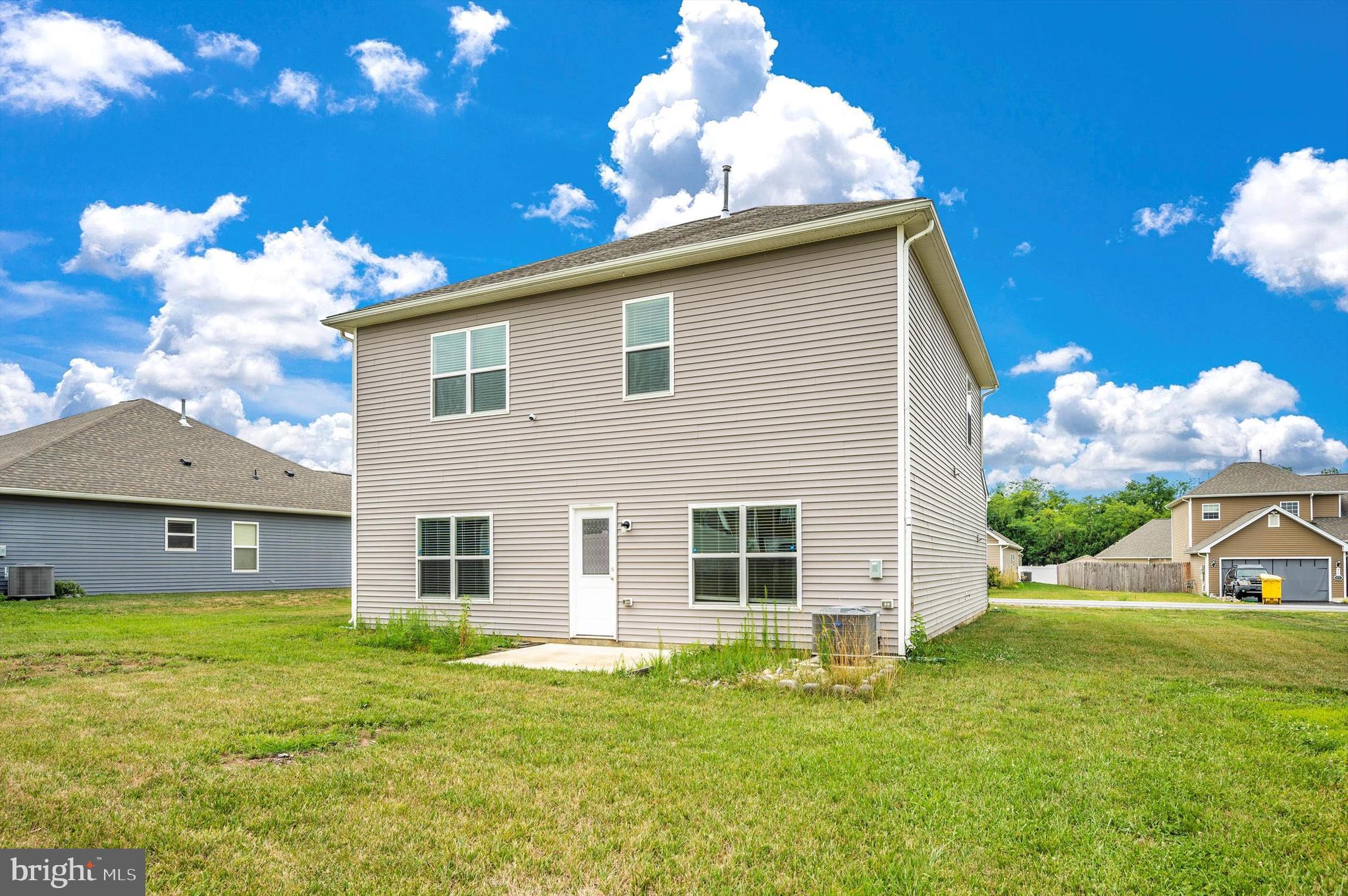 MCGINNIS POINT - Residential