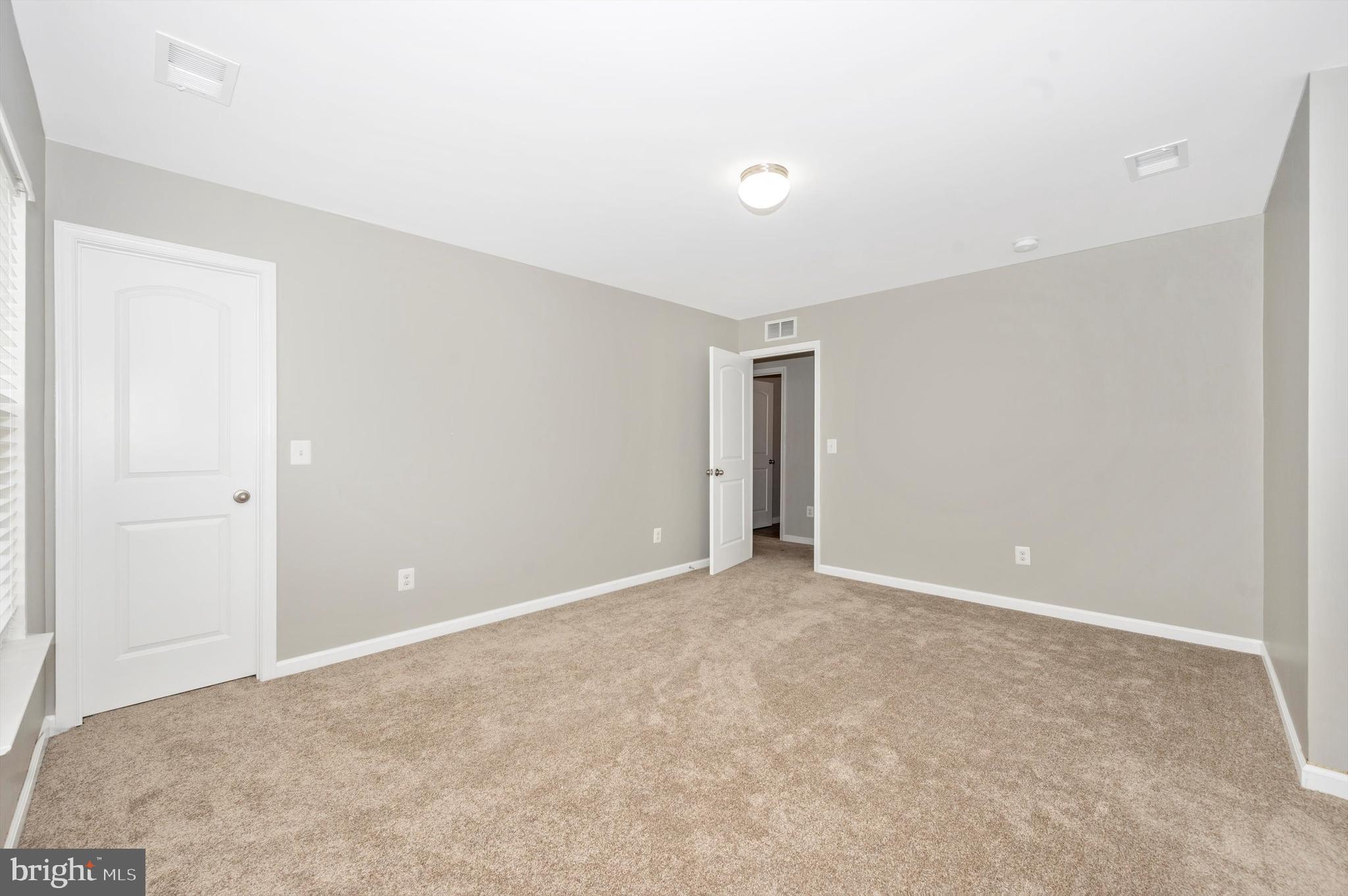MCGINNIS POINT - Residential