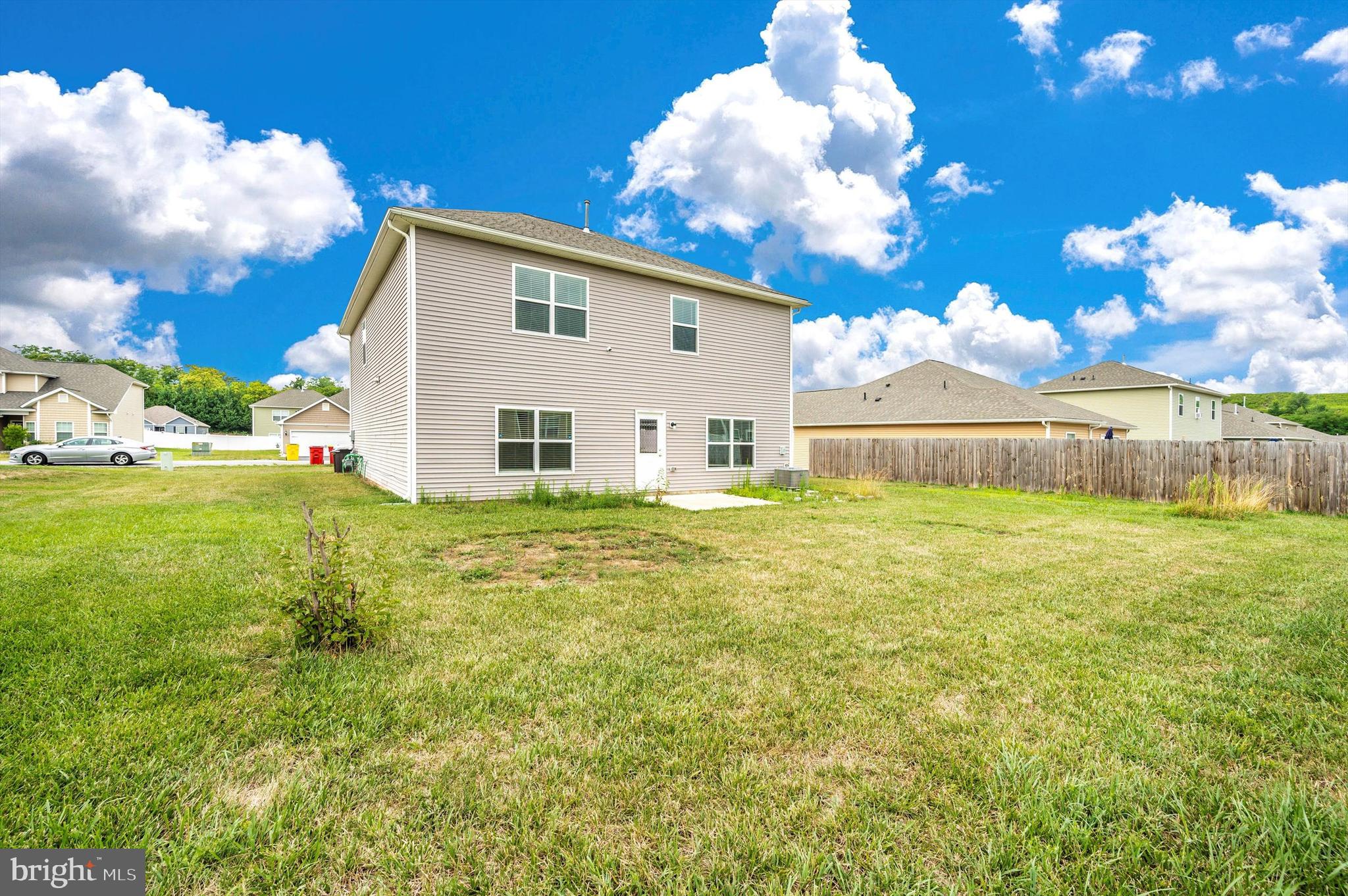 MCGINNIS POINT - Residential