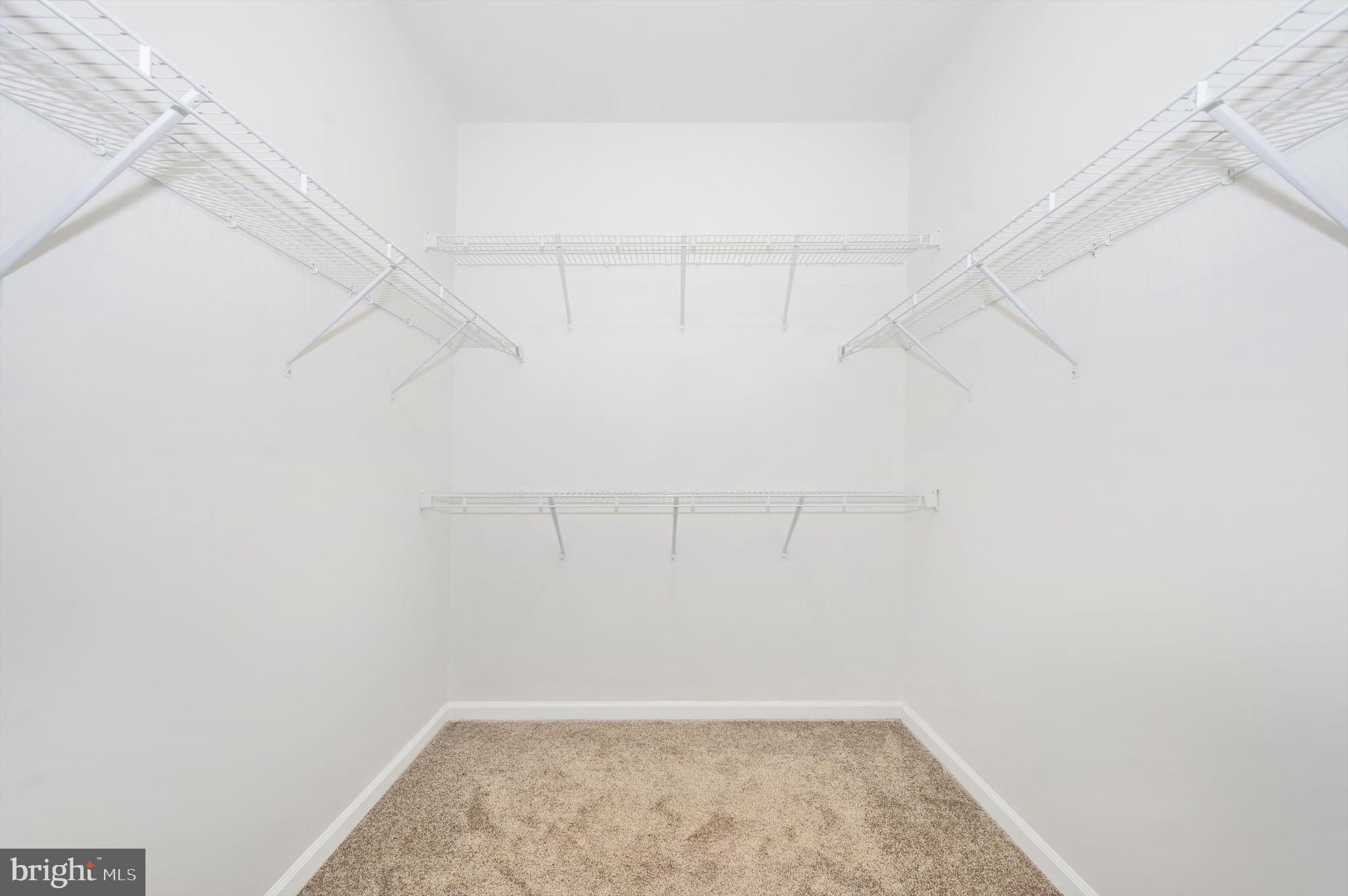 MCGINNIS POINT - Residential