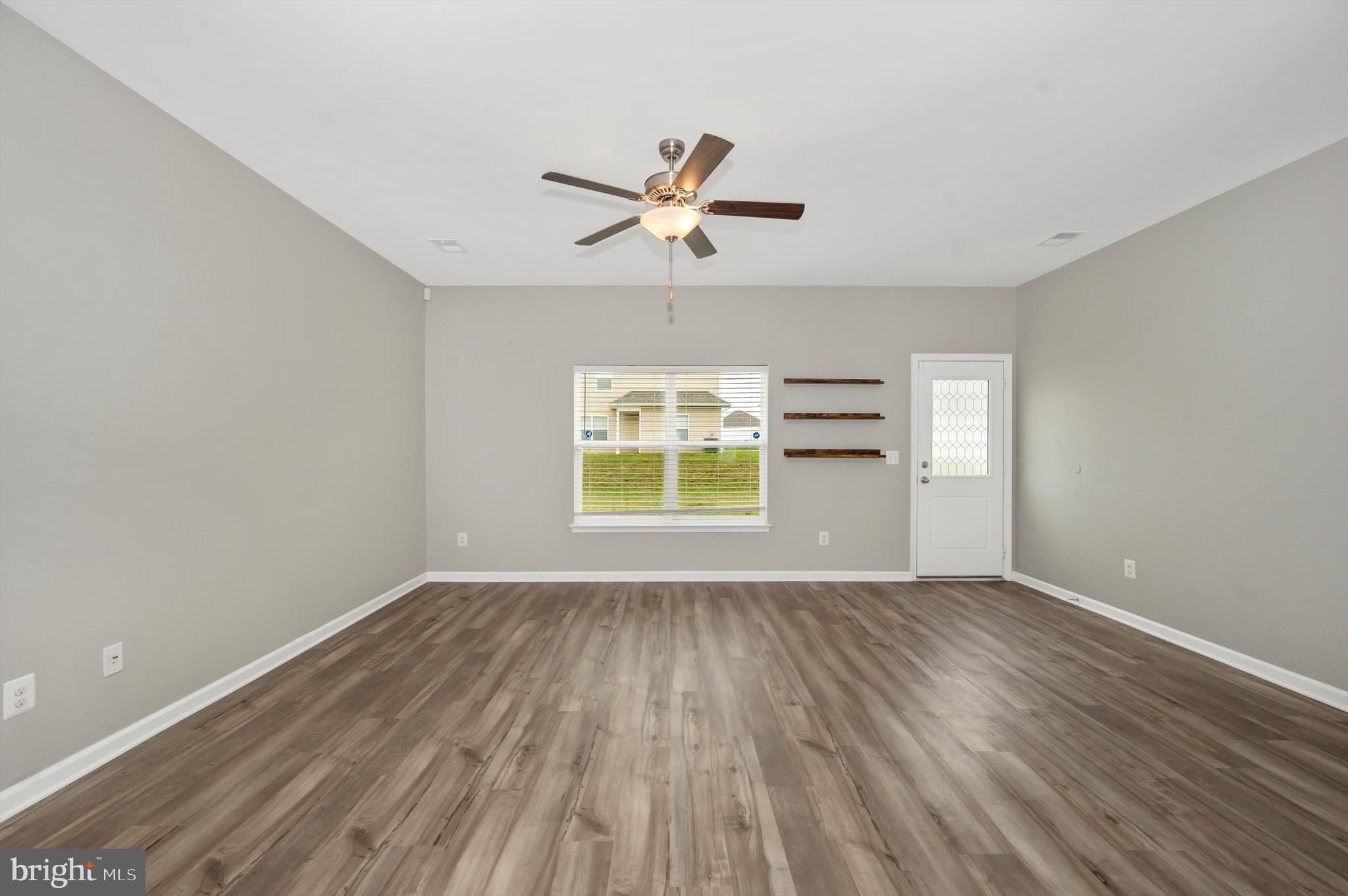 MCGINNIS POINT - Residential