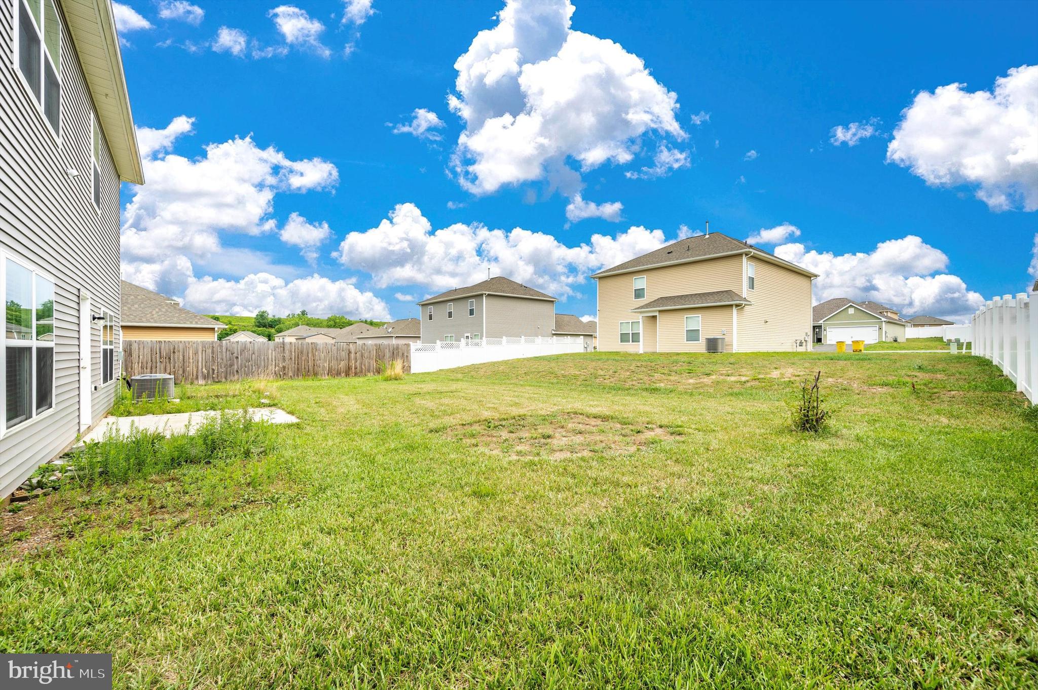 MCGINNIS POINT - Residential