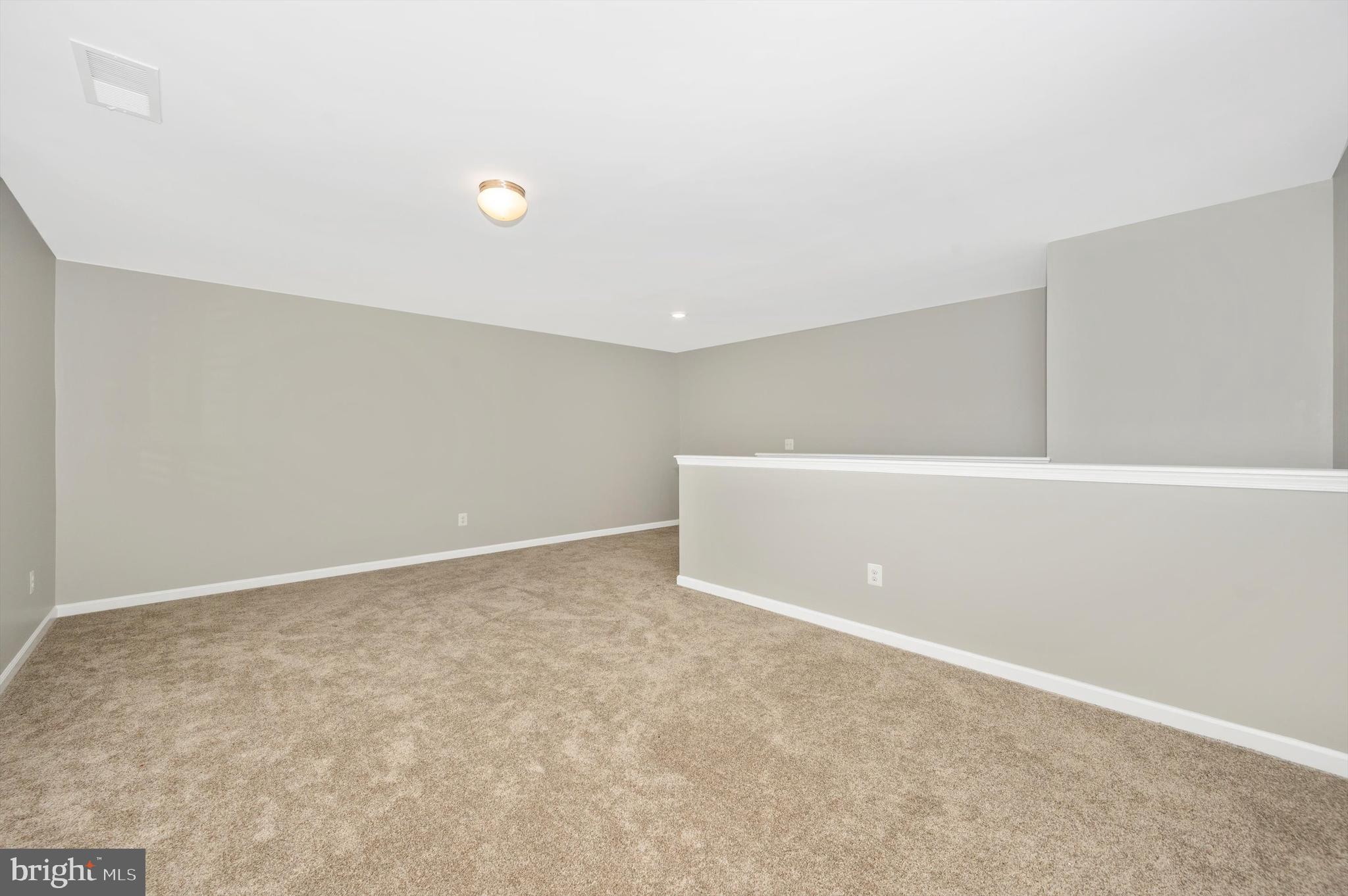 MCGINNIS POINT - Residential