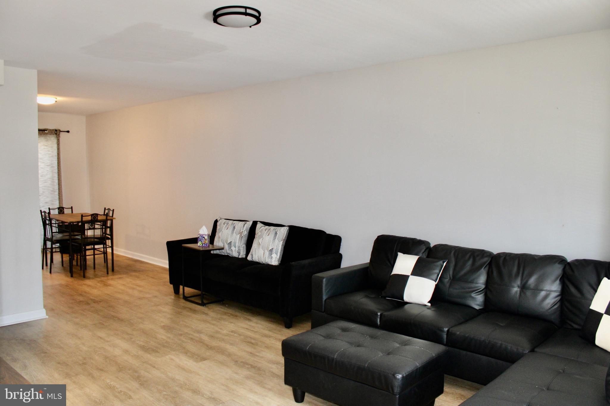 HOLMESBURG - Residential