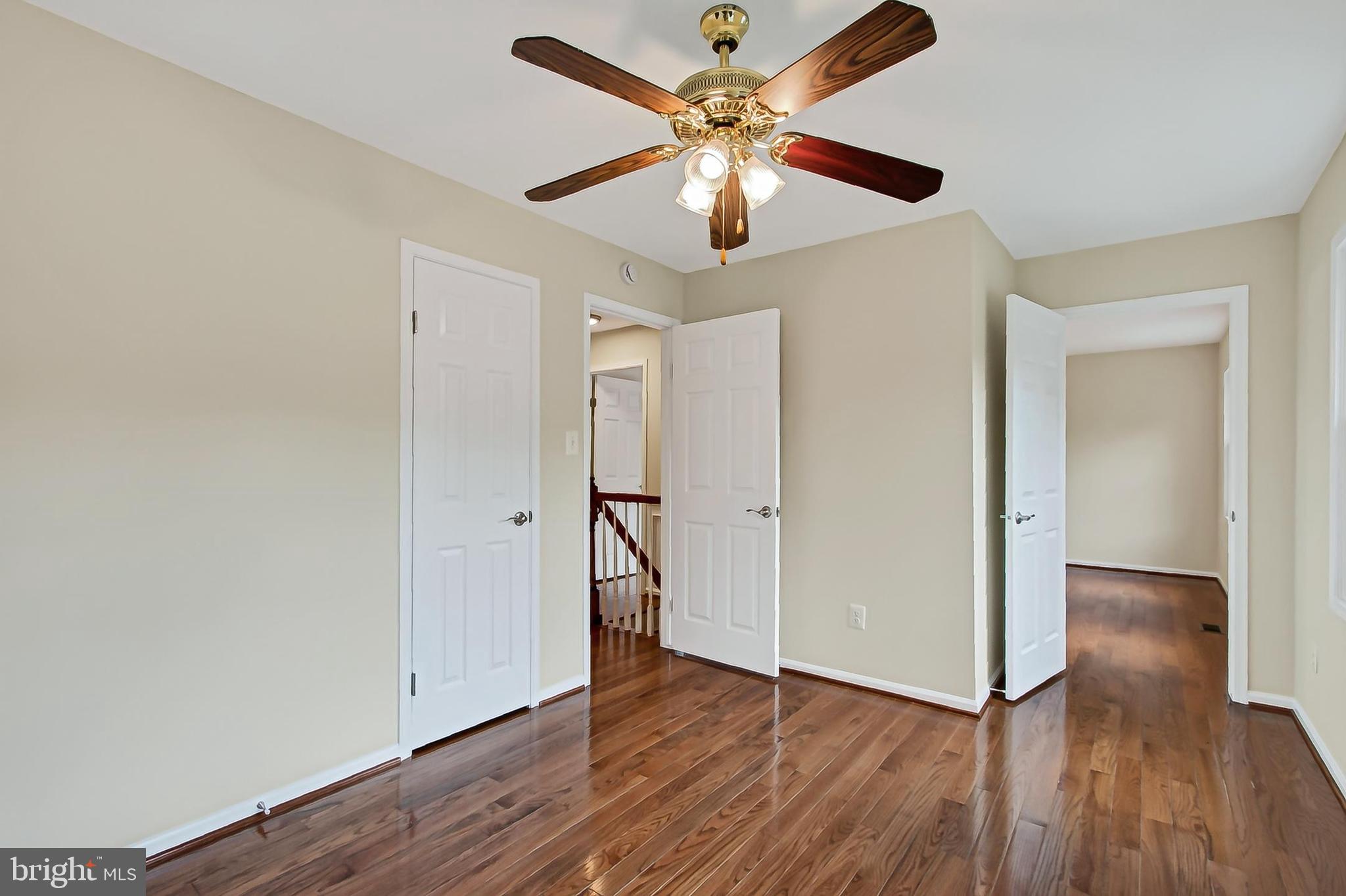 RESTON - Residential