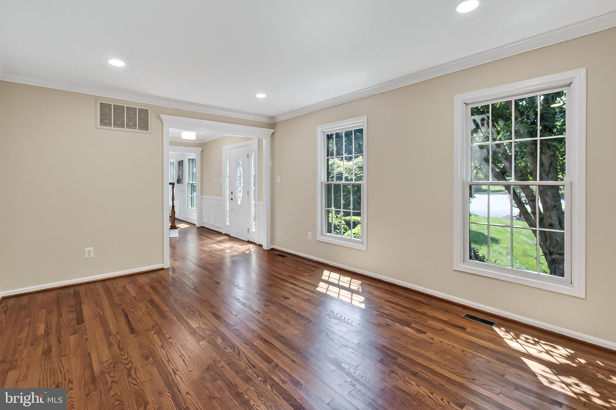 RESTON - Residential