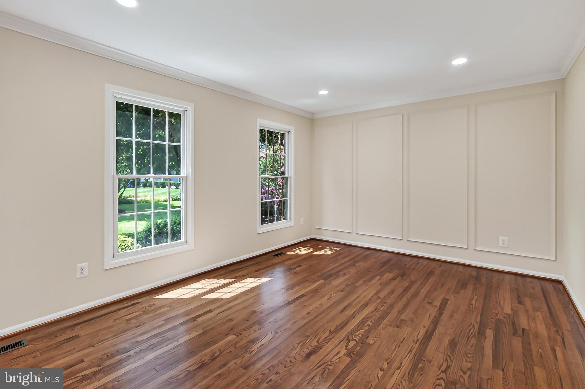 RESTON - Residential