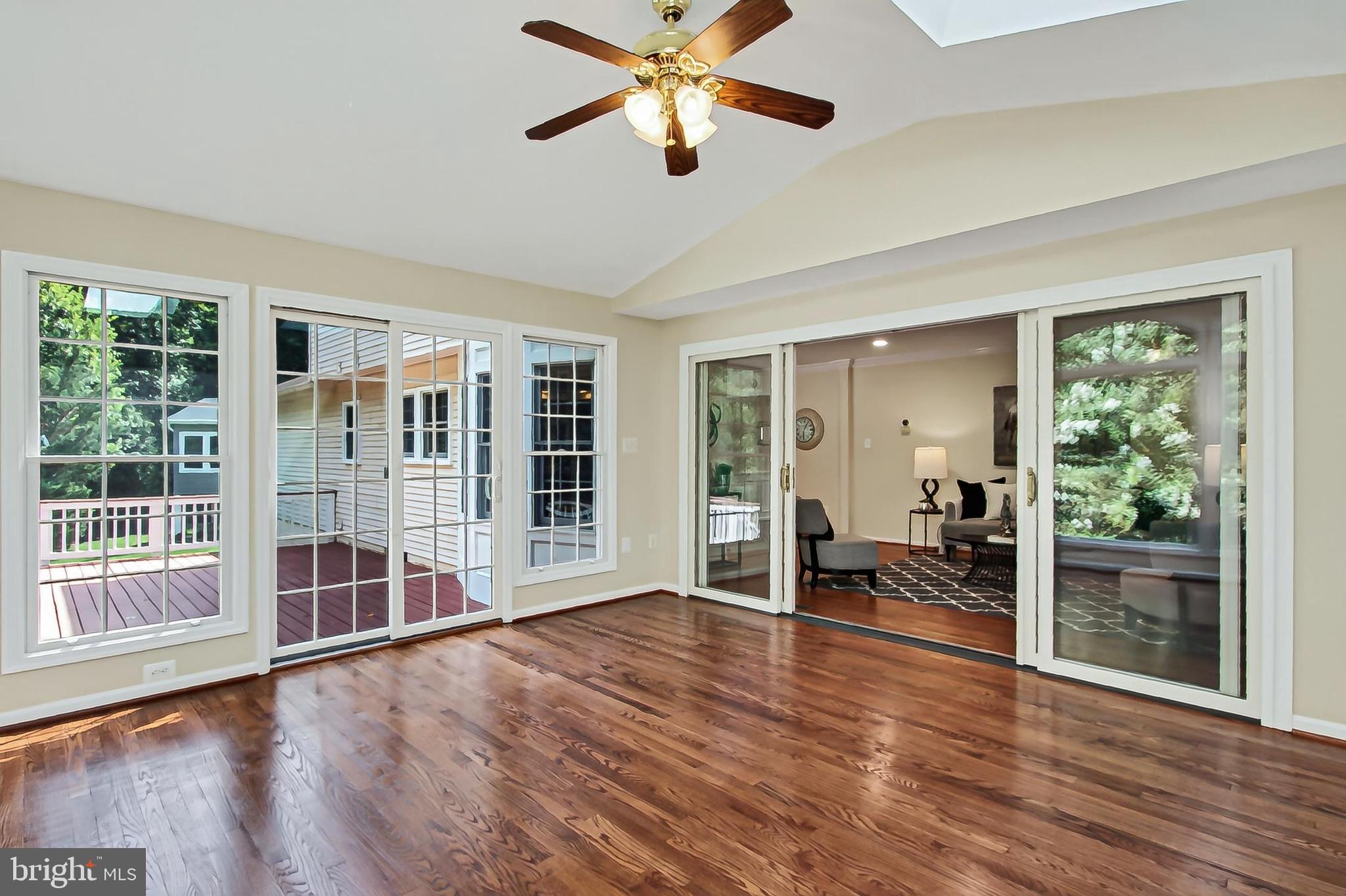 RESTON - Residential