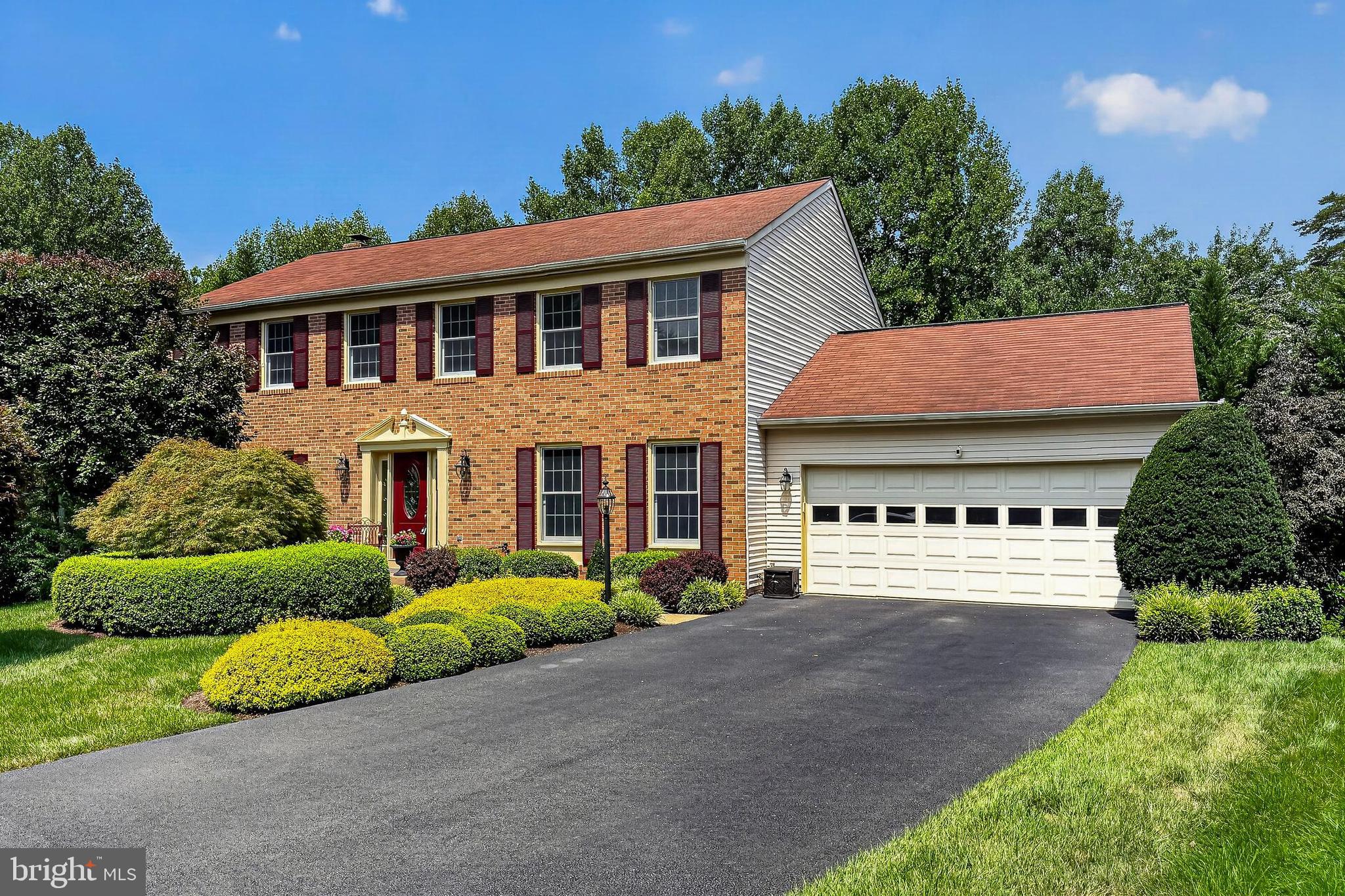 RESTON - Residential