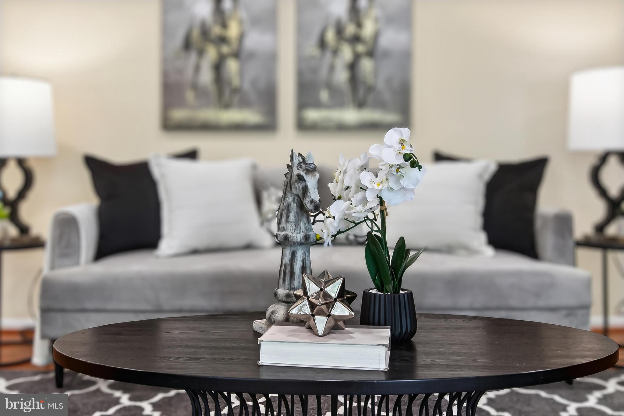 RESTON - Residential