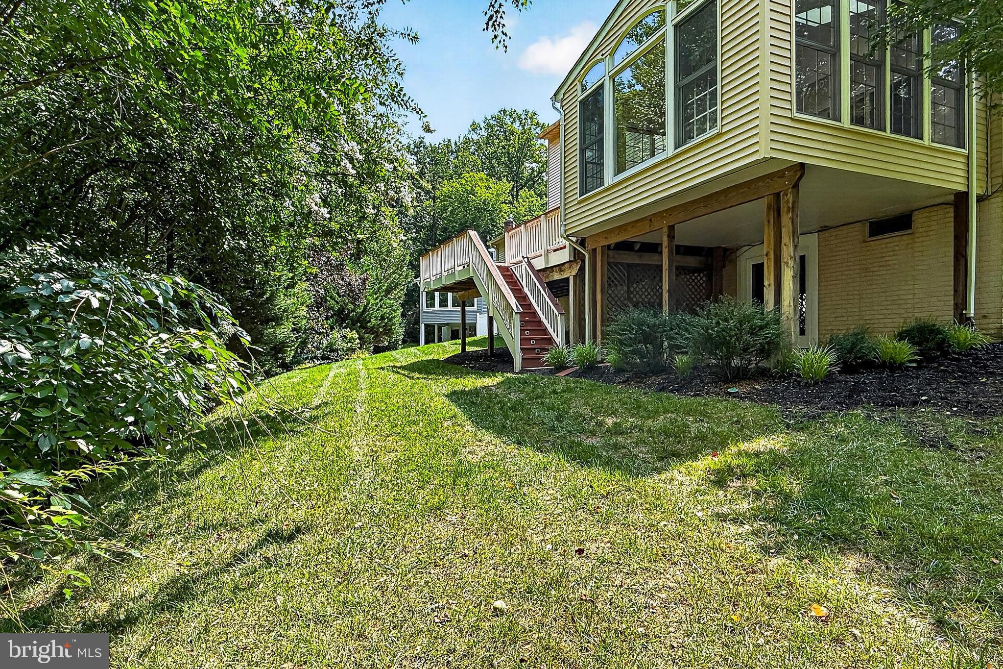 RESTON - Residential