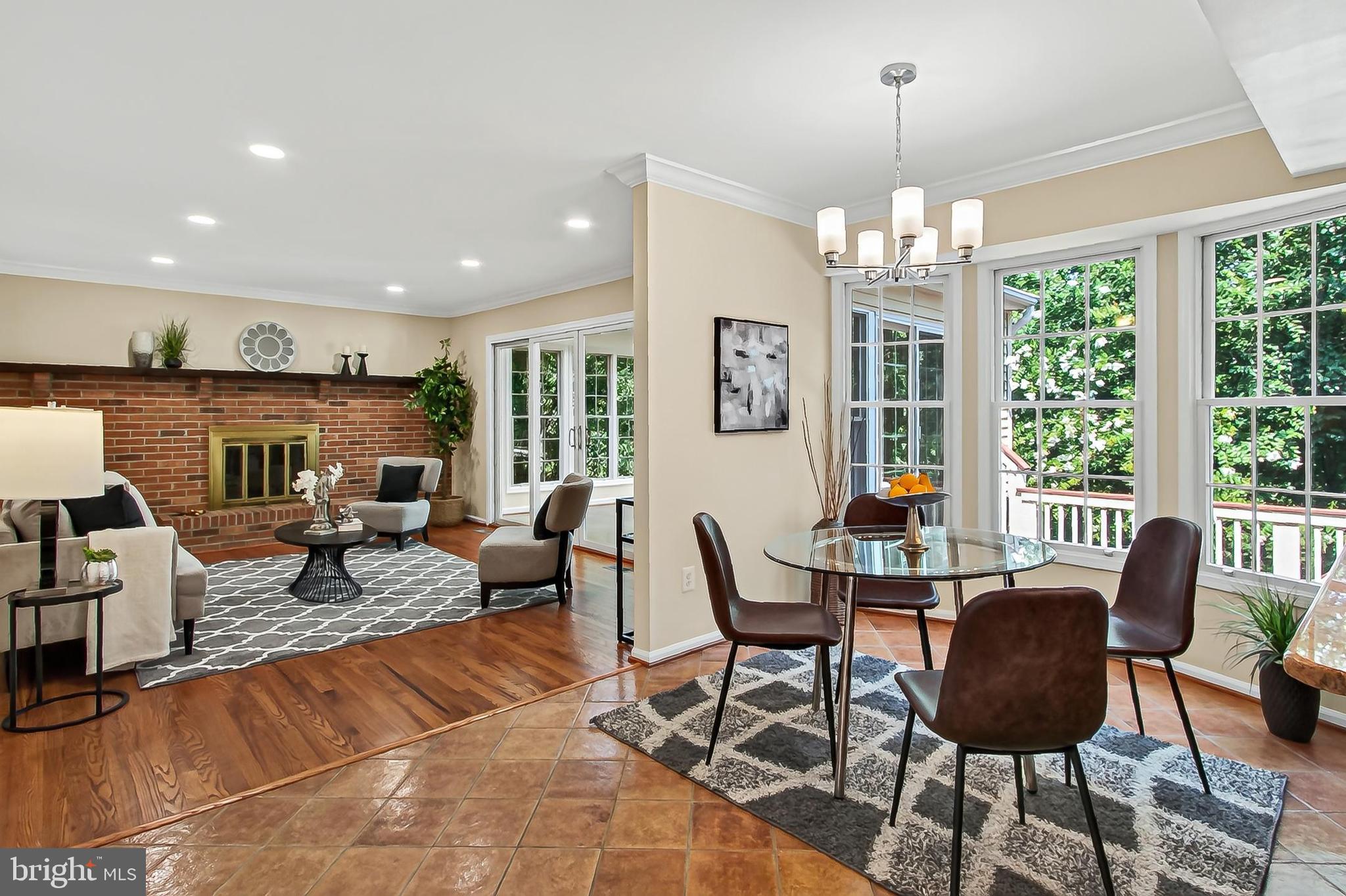 RESTON - Residential