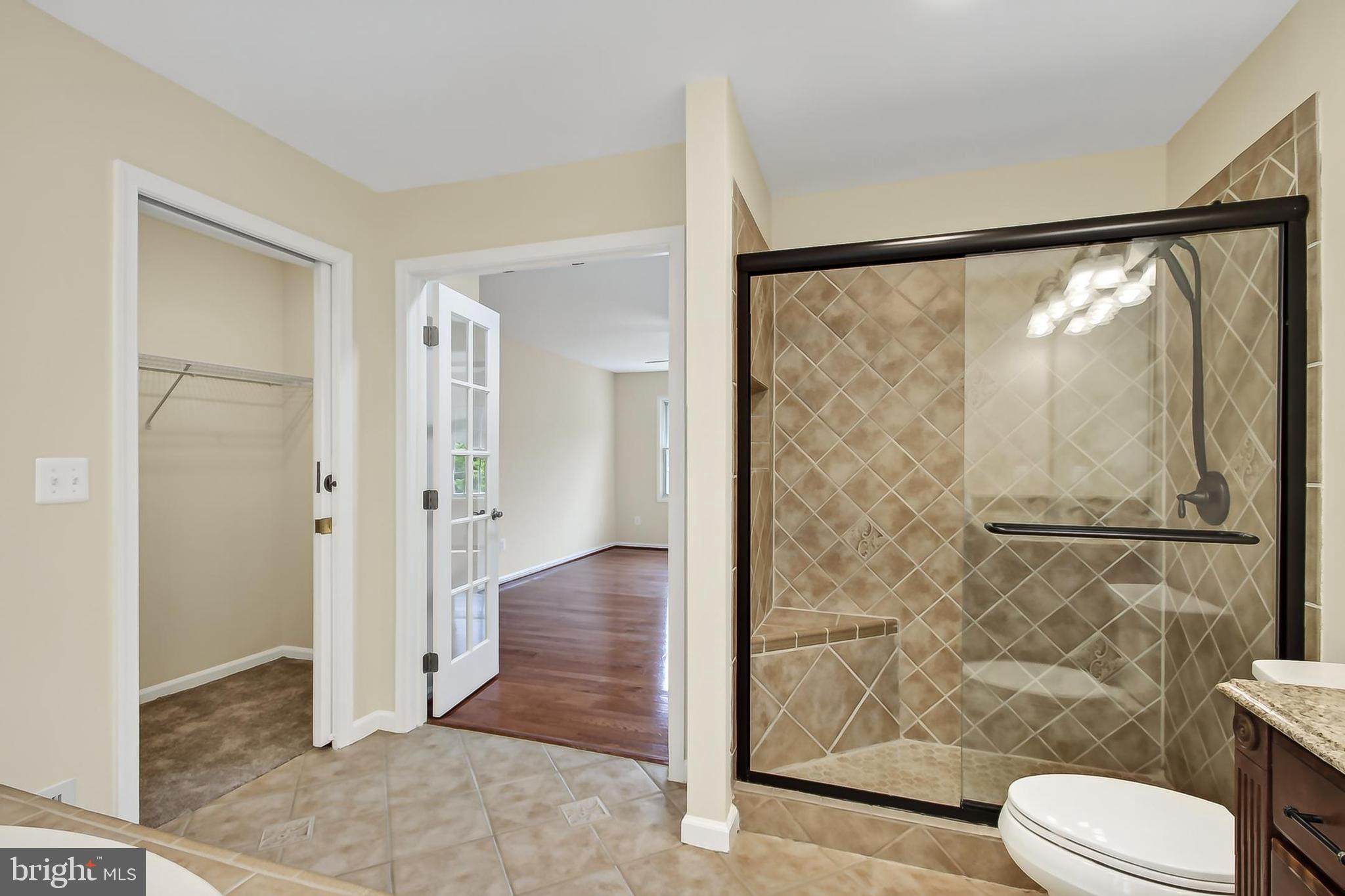 RESTON - Residential