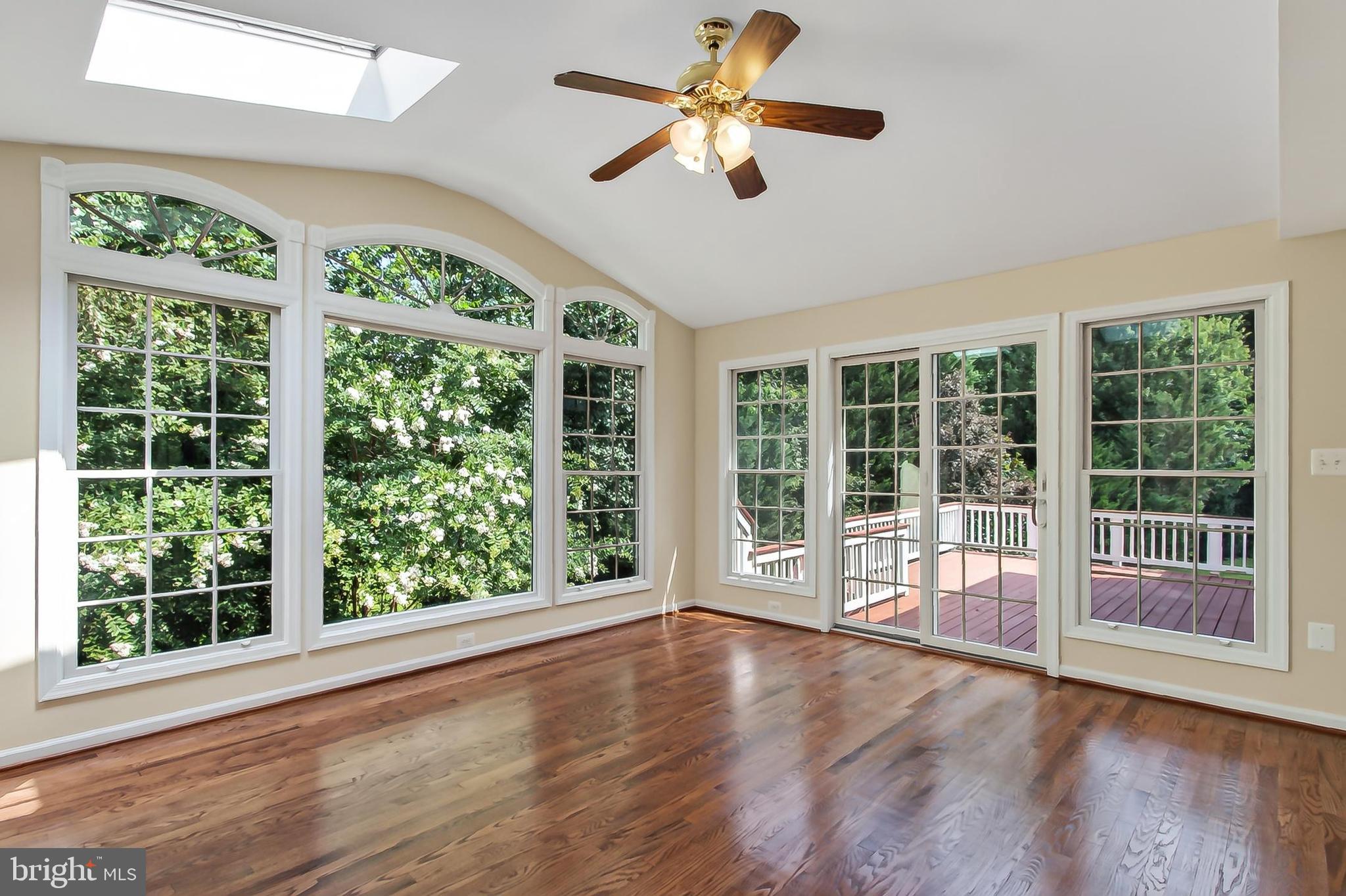 RESTON - Residential