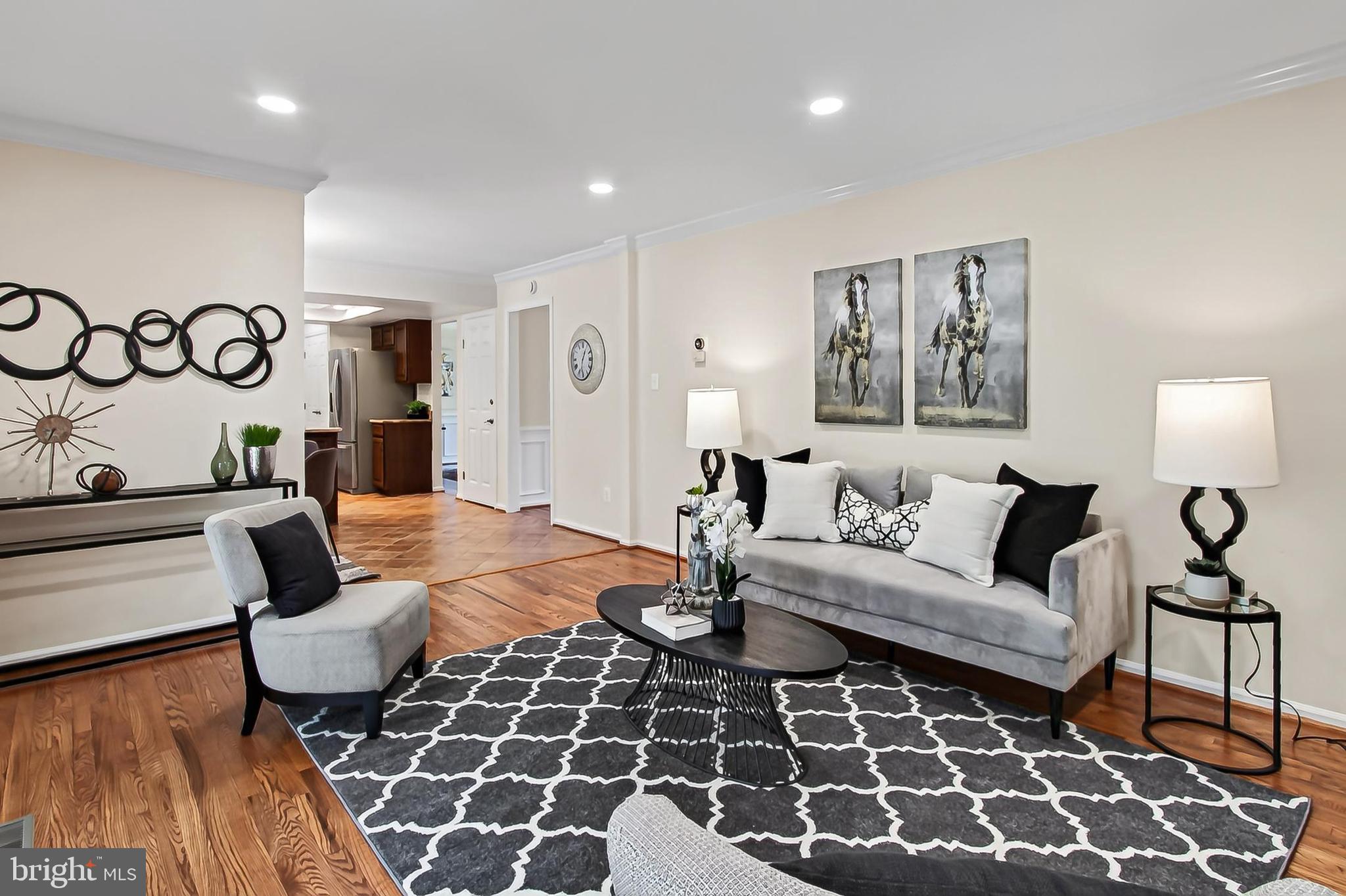 RESTON - Residential