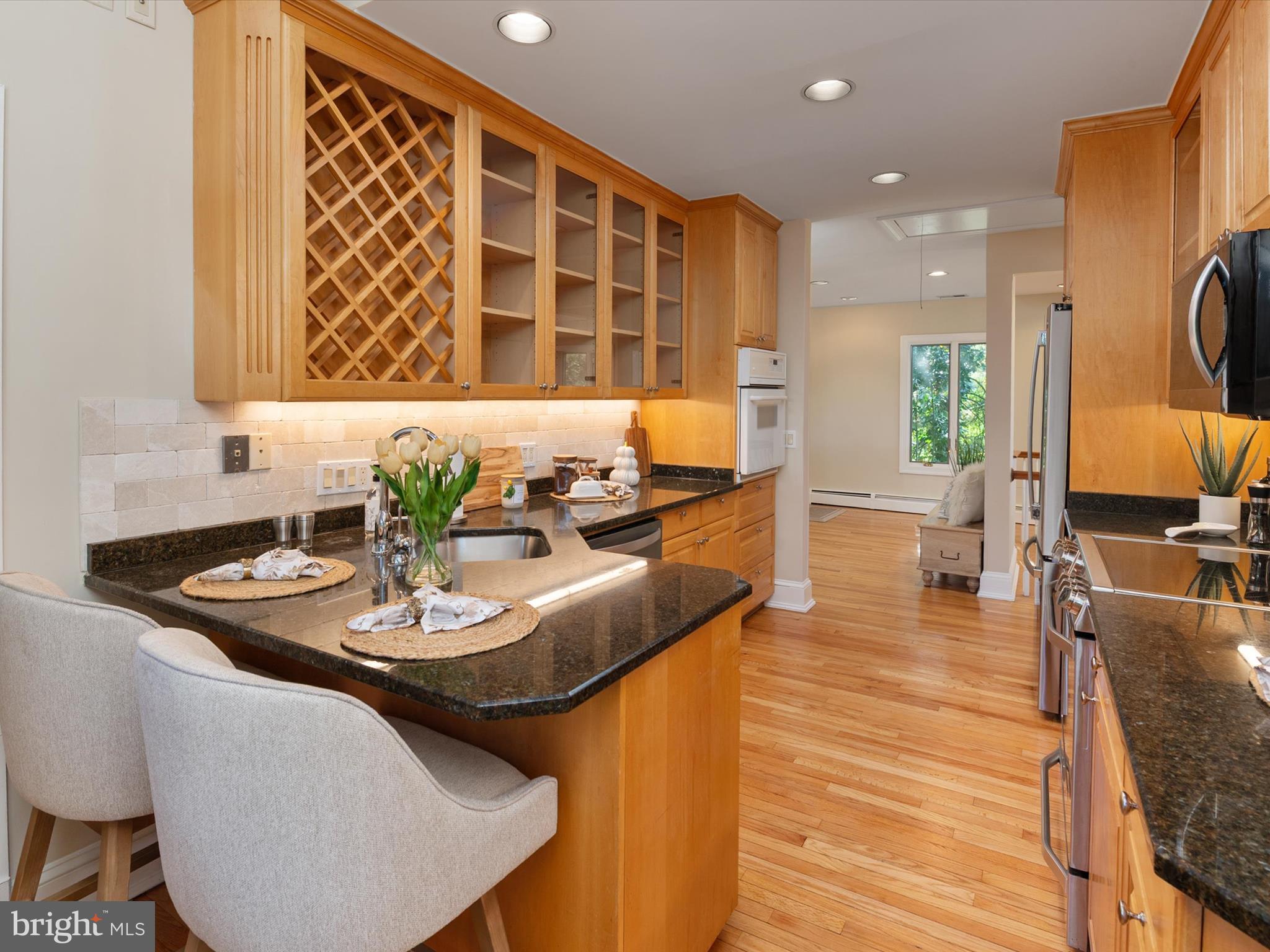 EDGEWATER BEACH - Residential