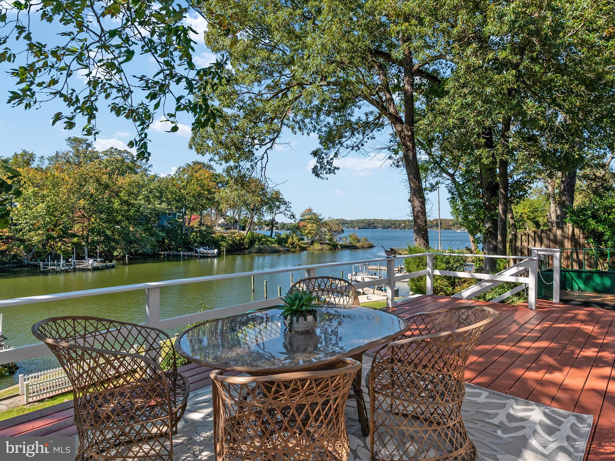 EDGEWATER BEACH - Residential