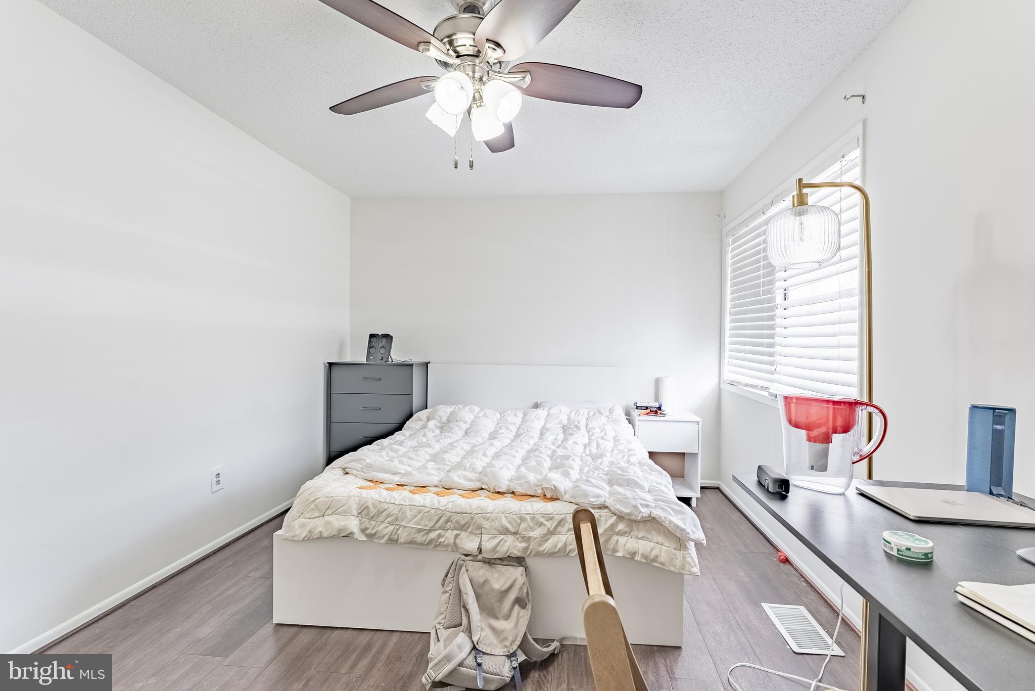 SOUTHGATE SQUARE CLUSTER - Residential