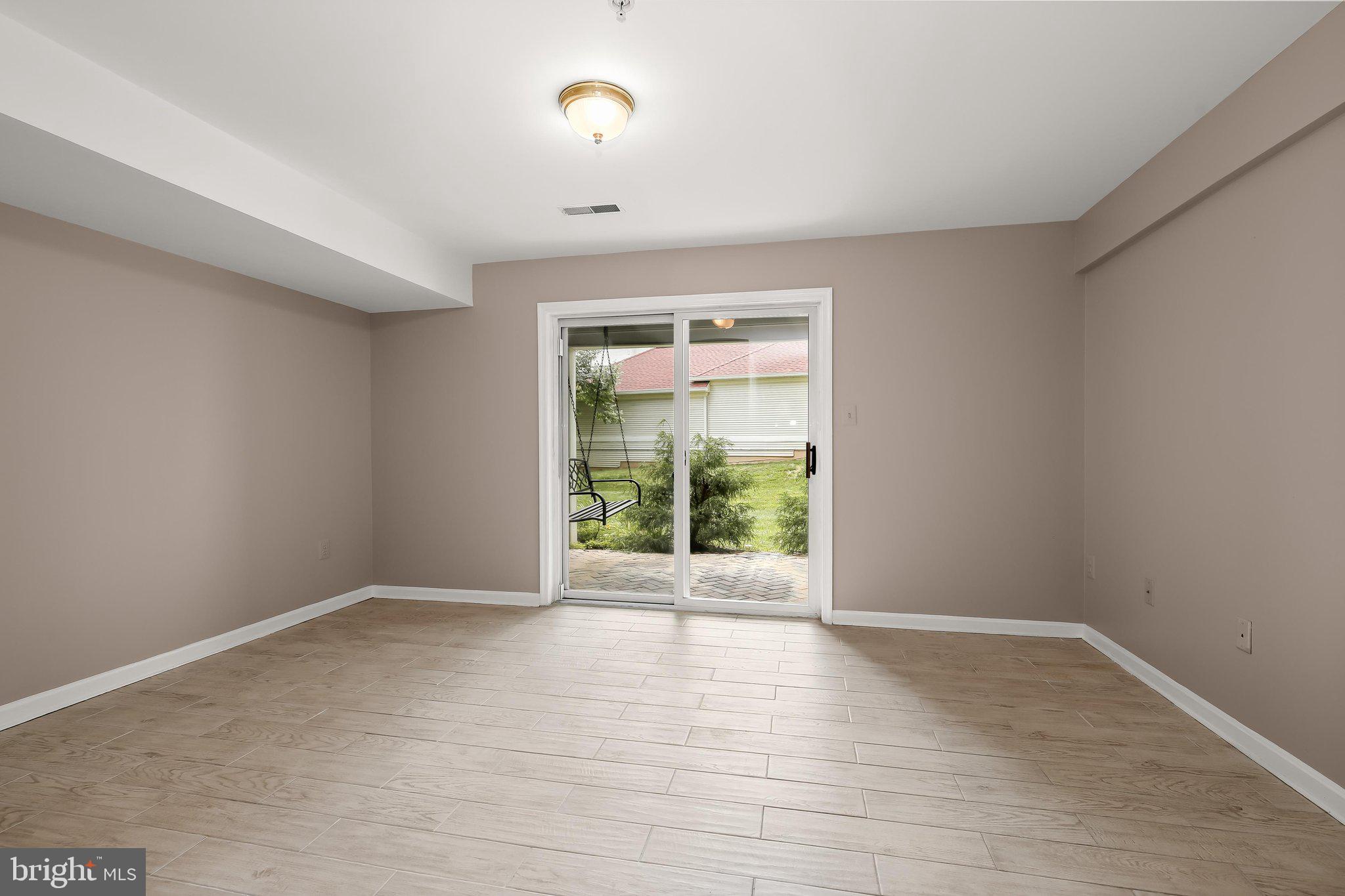 FAIRWAY VILLAS - Residential