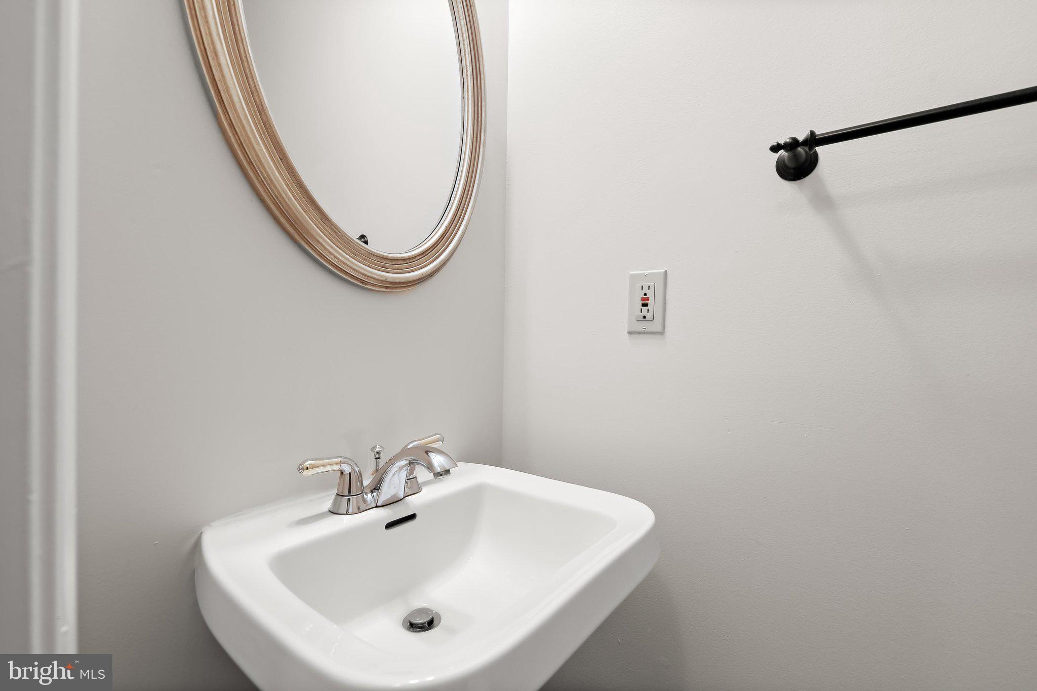 FAIRWAY VILLAS - Residential