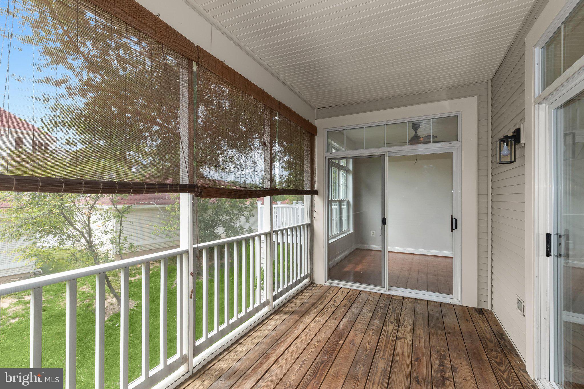 FAIRWAY VILLAS - Residential